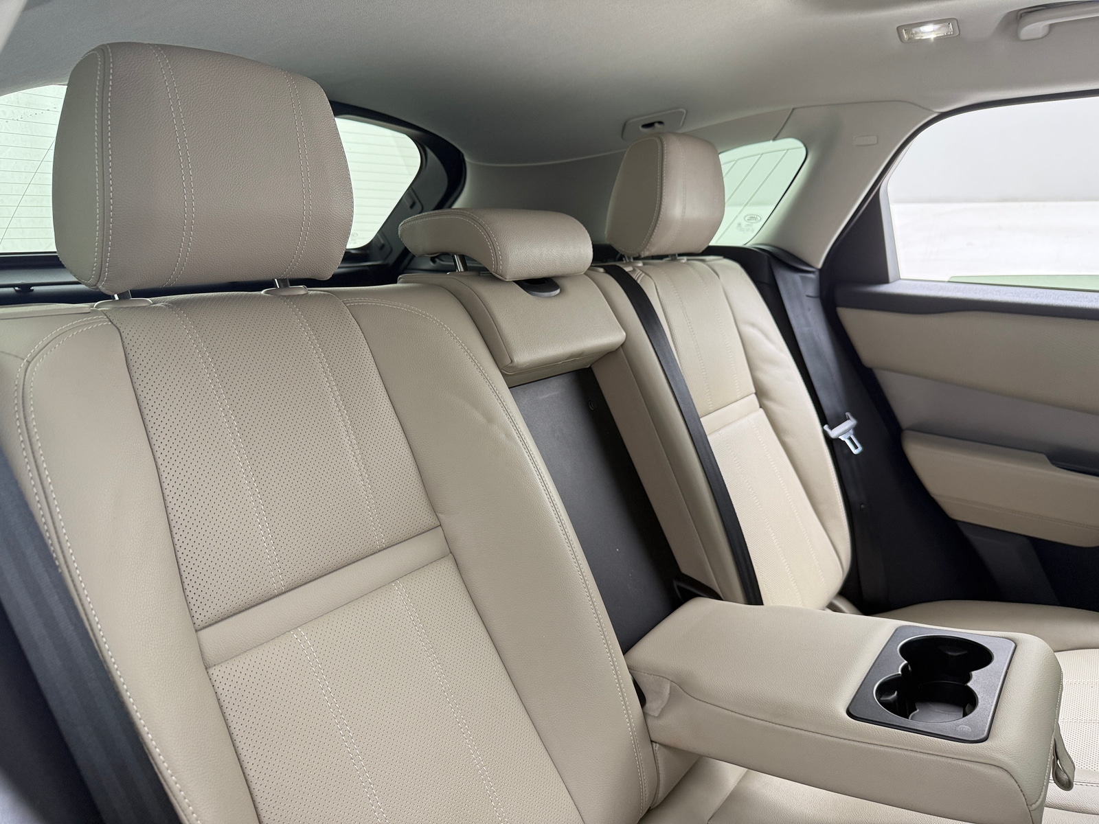 Thumbnail: 2018 Land Rover Range Rover Velar - 5
