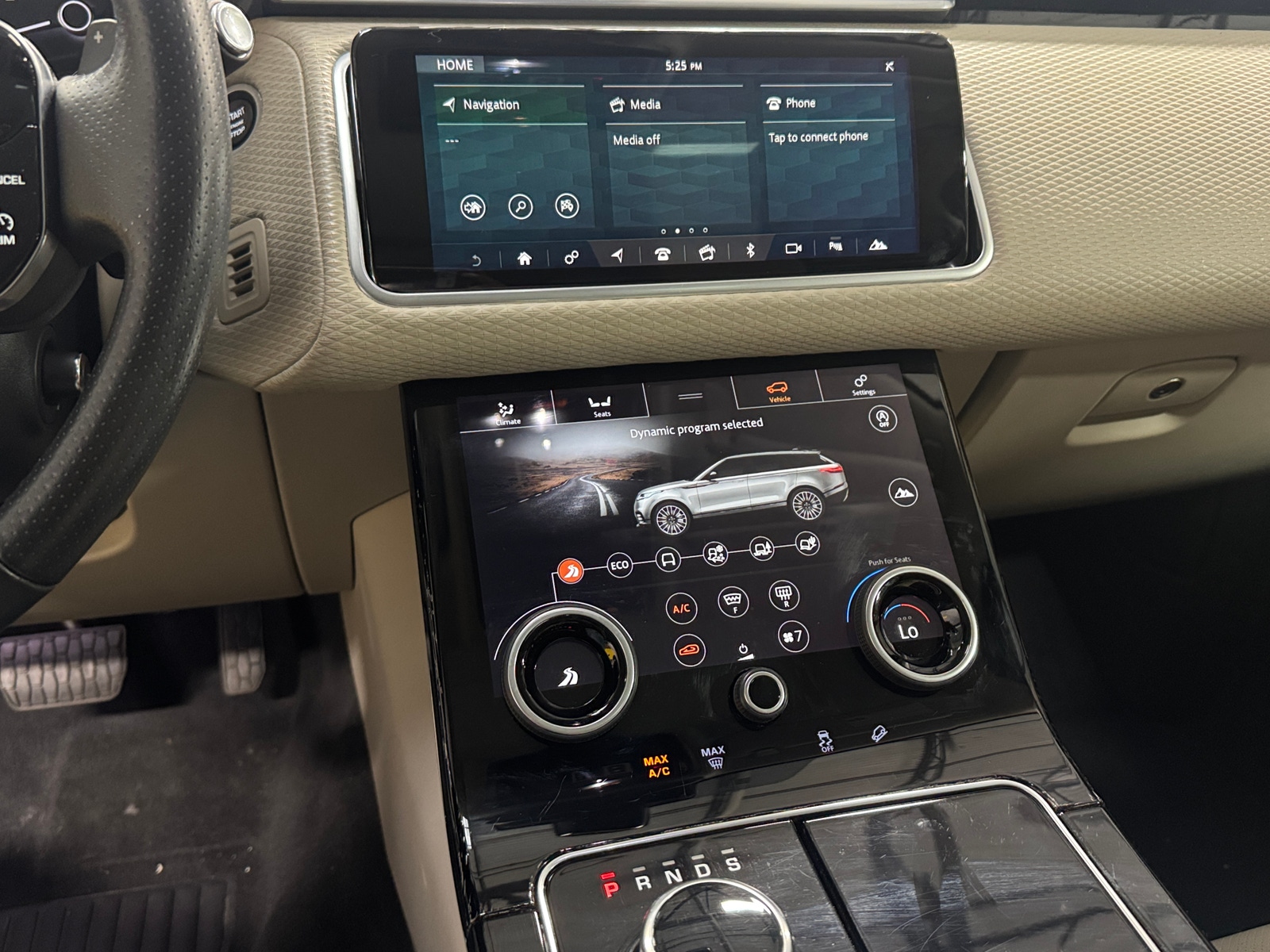Thumbnail: 2018 Land Rover Range Rover Velar - 3