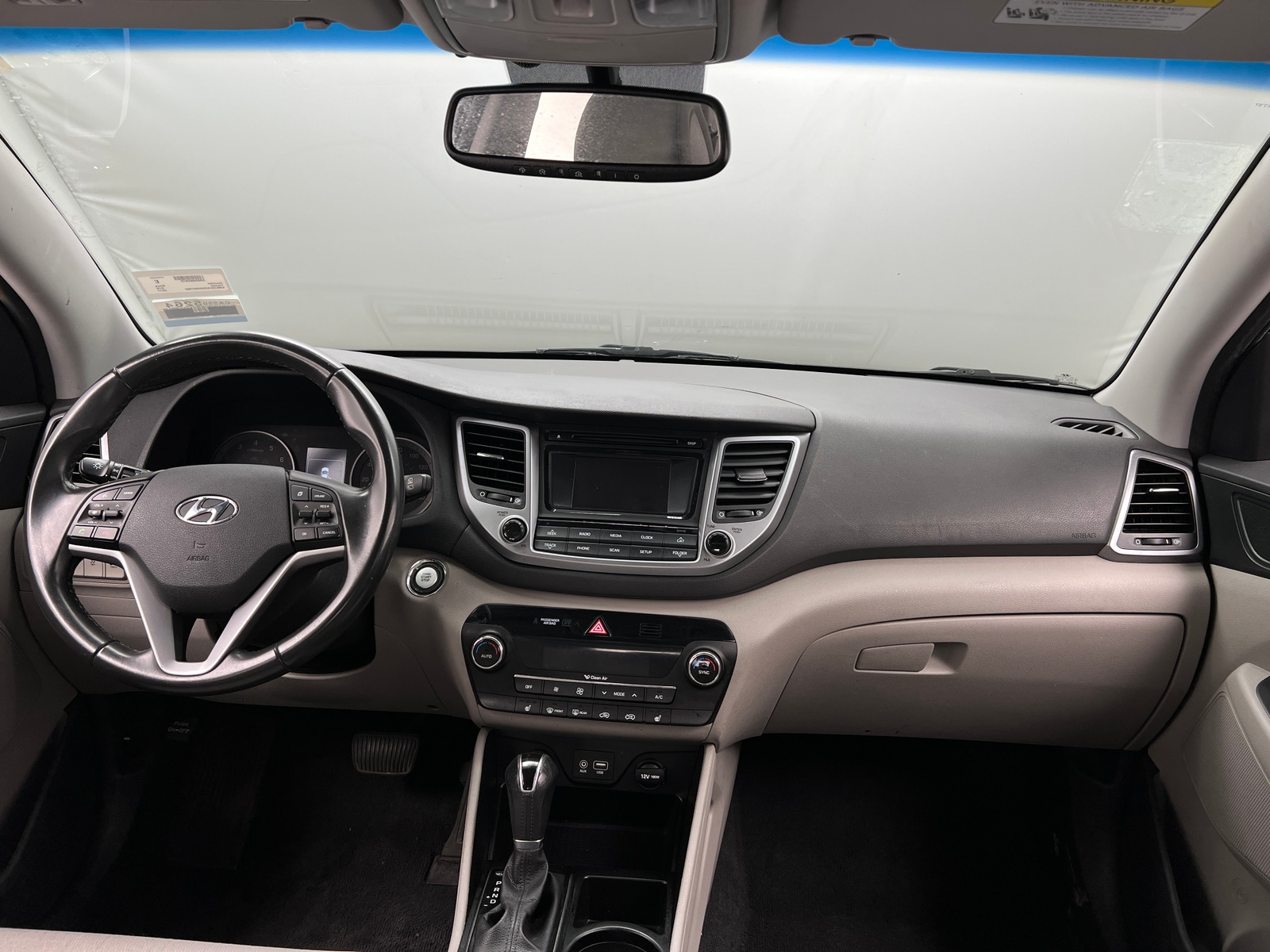 Thumbnail: 2017 Hyundai Tucson - 3