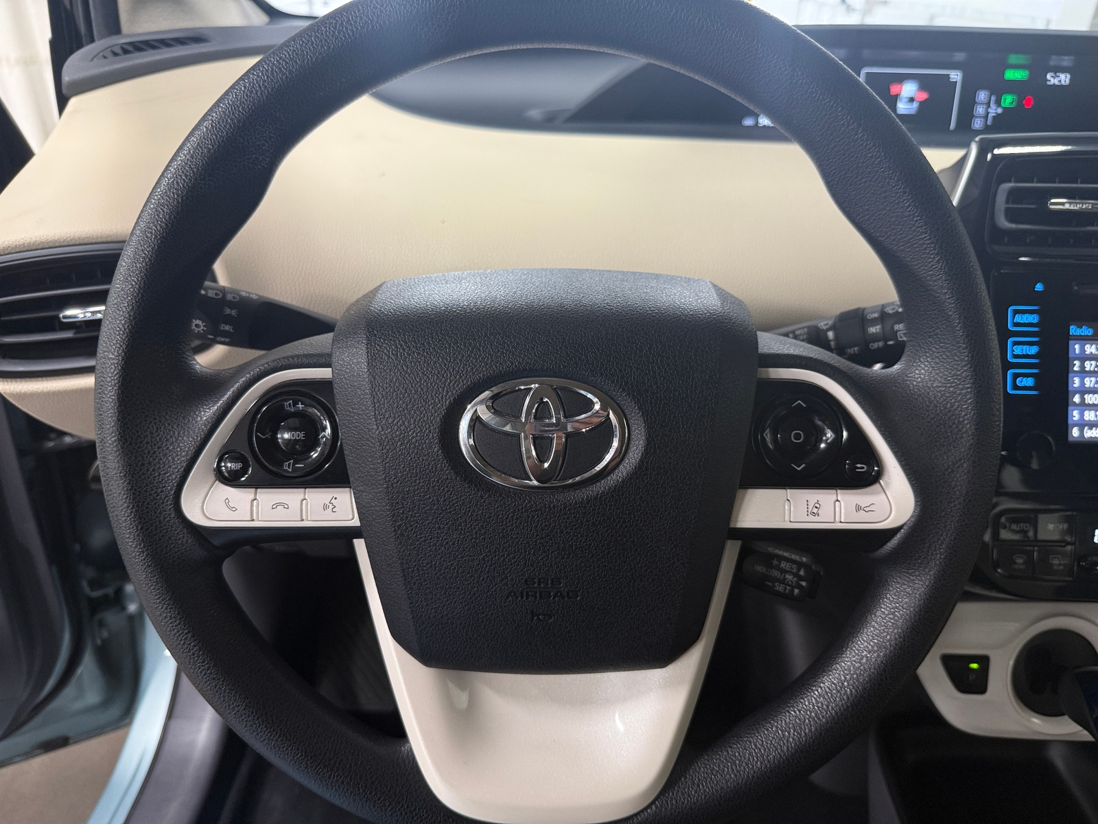 Thumbnail: 2018 Toyota Prius - 5