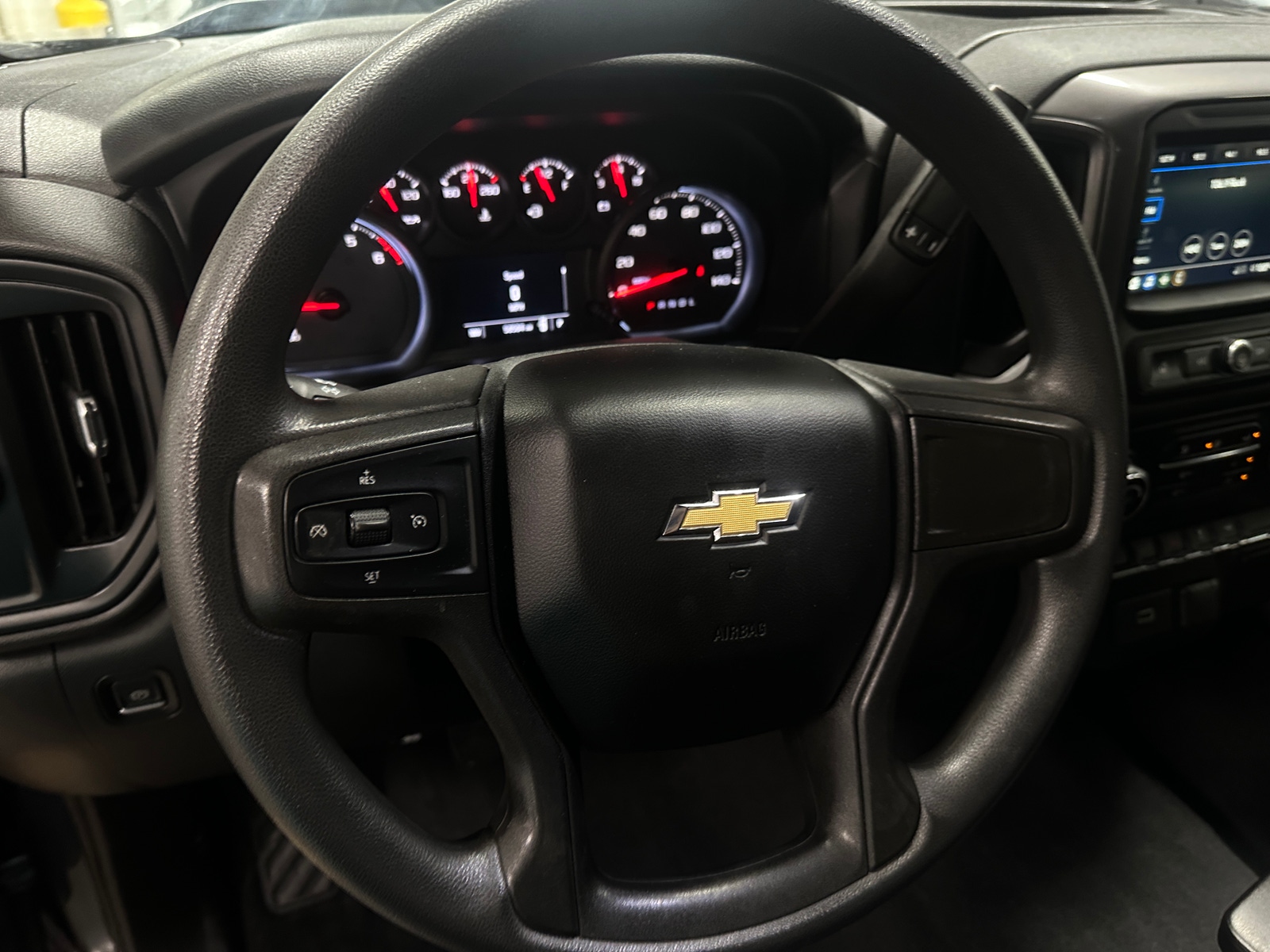 Thumbnail: 2019 Chevrolet Silverado 1500 - 5