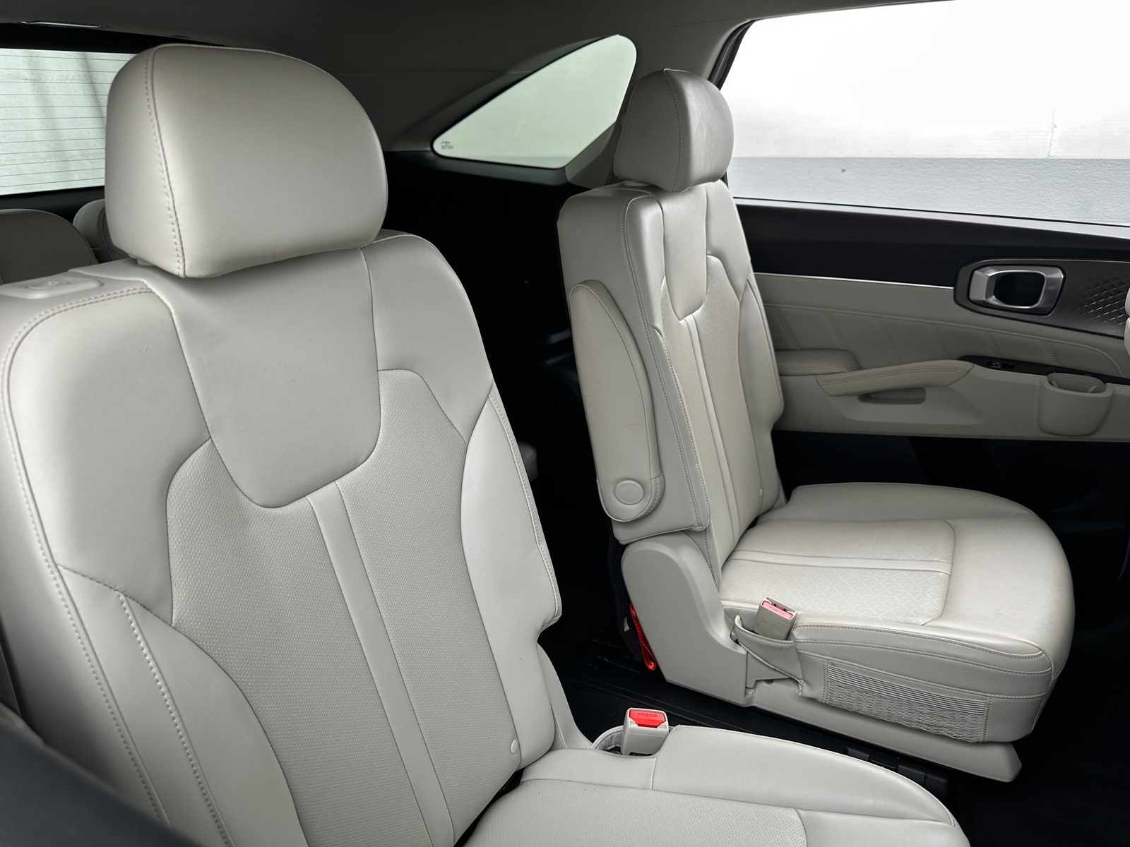 Thumbnail: 2023 Kia Sorento - 5