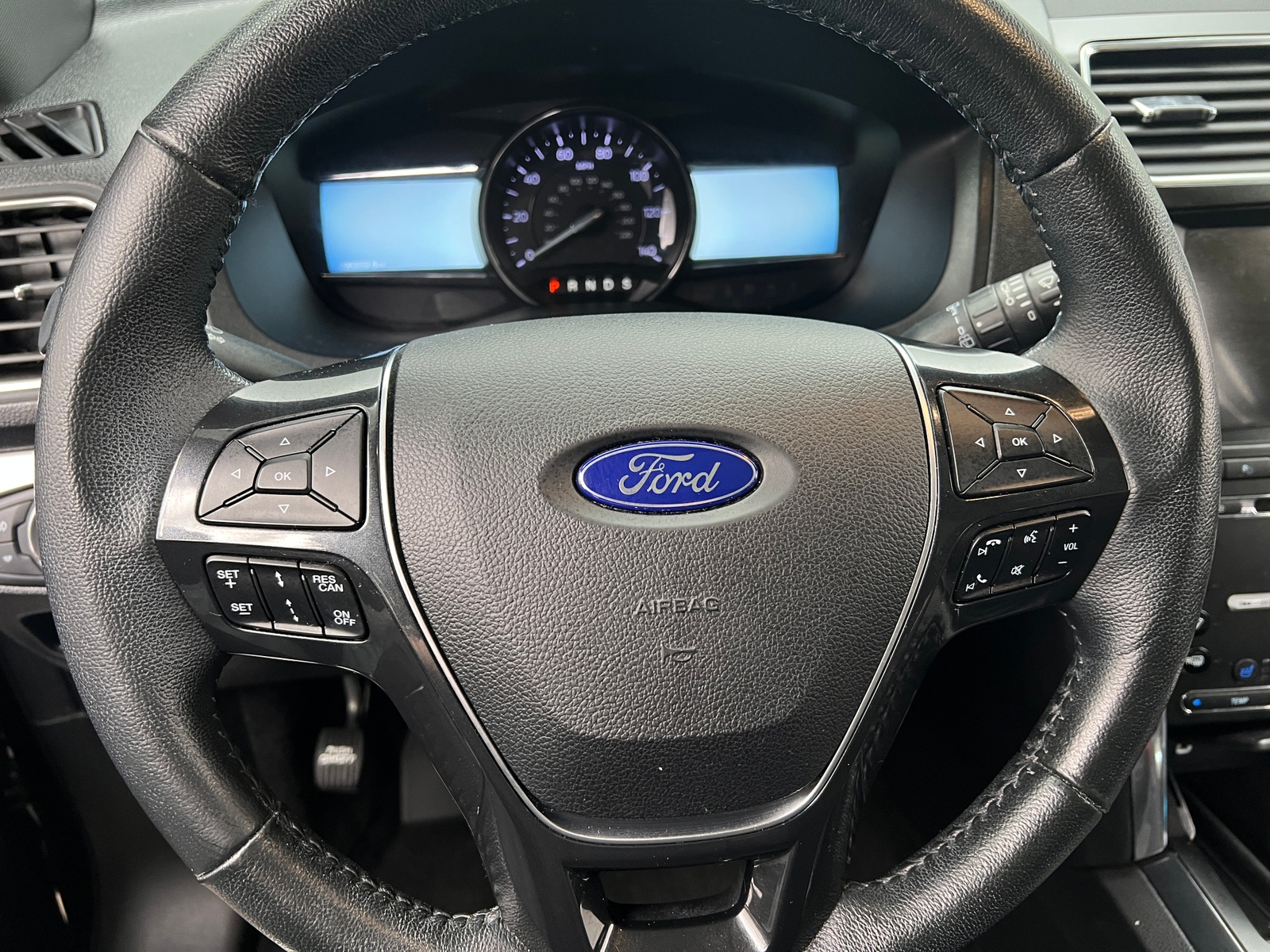 Thumbnail: 2018 Ford Explorer - 4