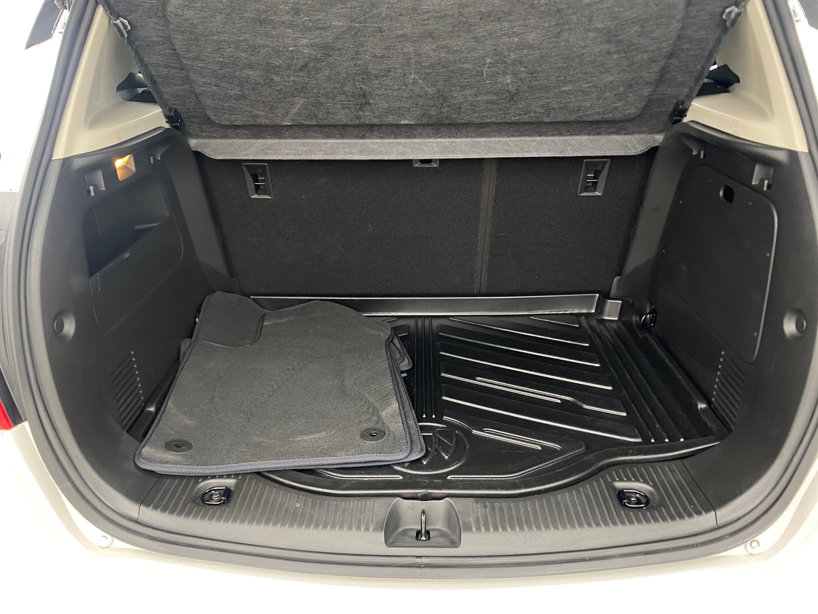 Thumbnail: 2020 Buick Encore - 6