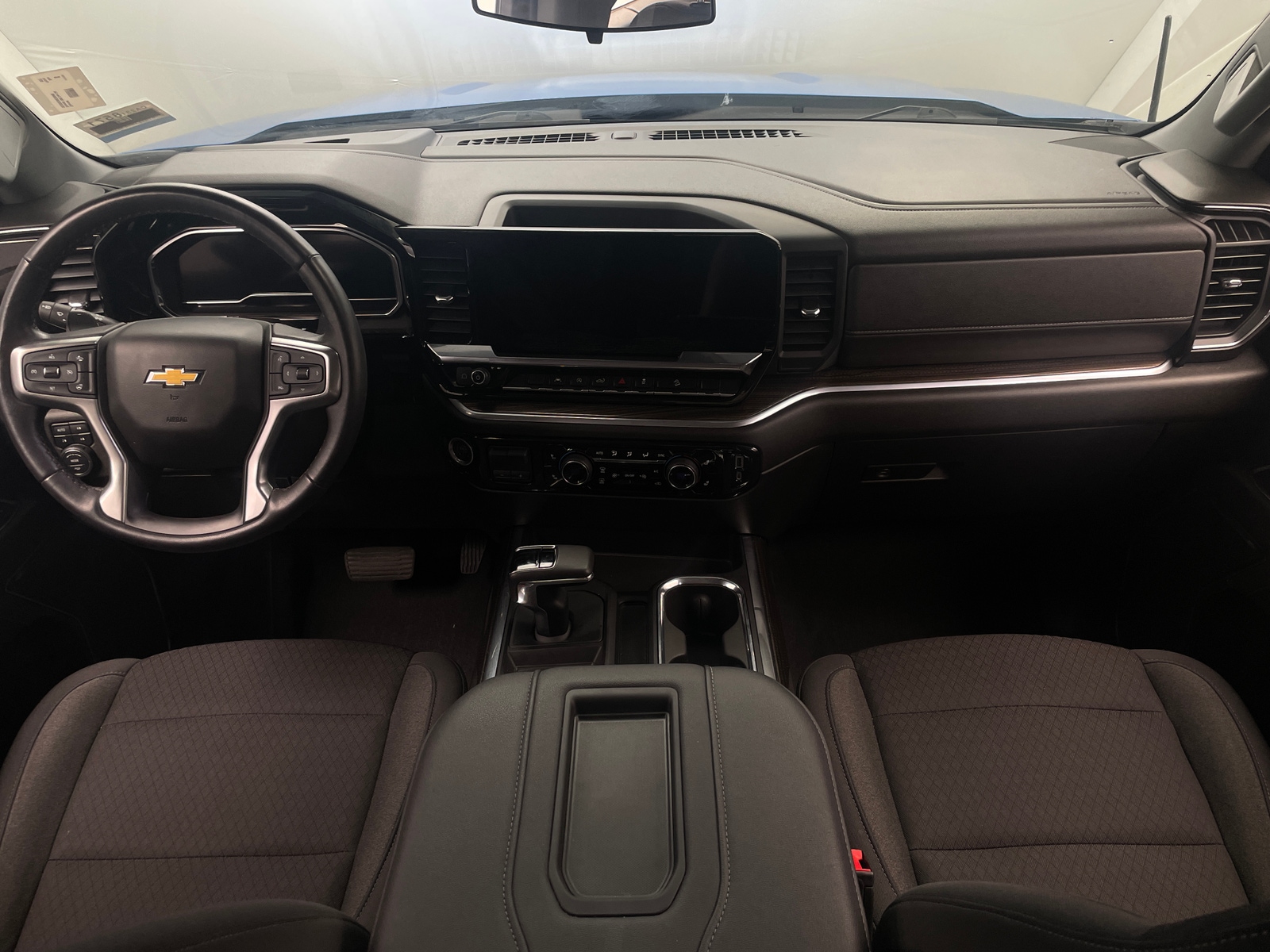 Thumbnail: 2022 Chevrolet Silverado 1500 - 3
