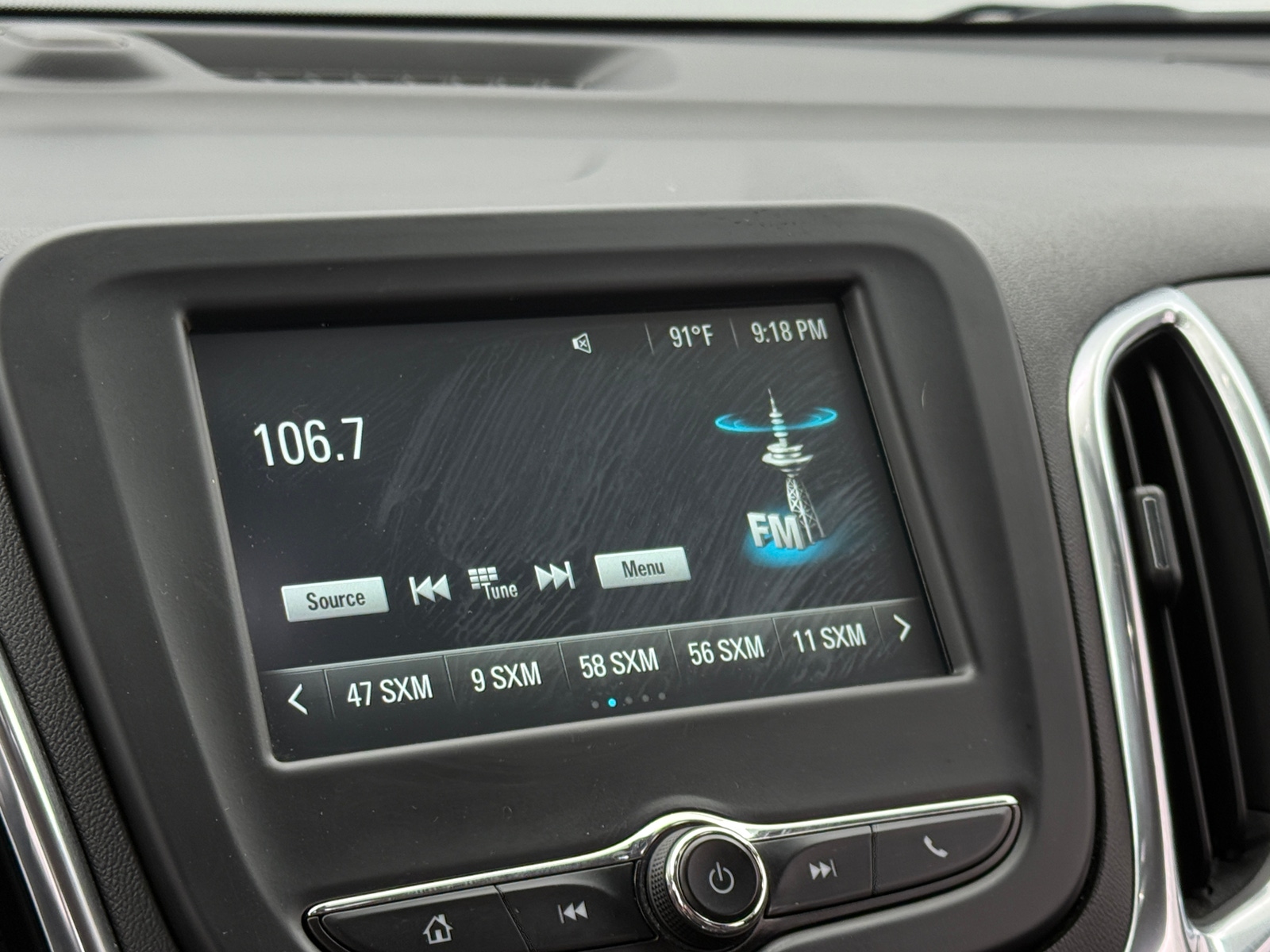 Thumbnail: 2018 Chevrolet Equinox - 4