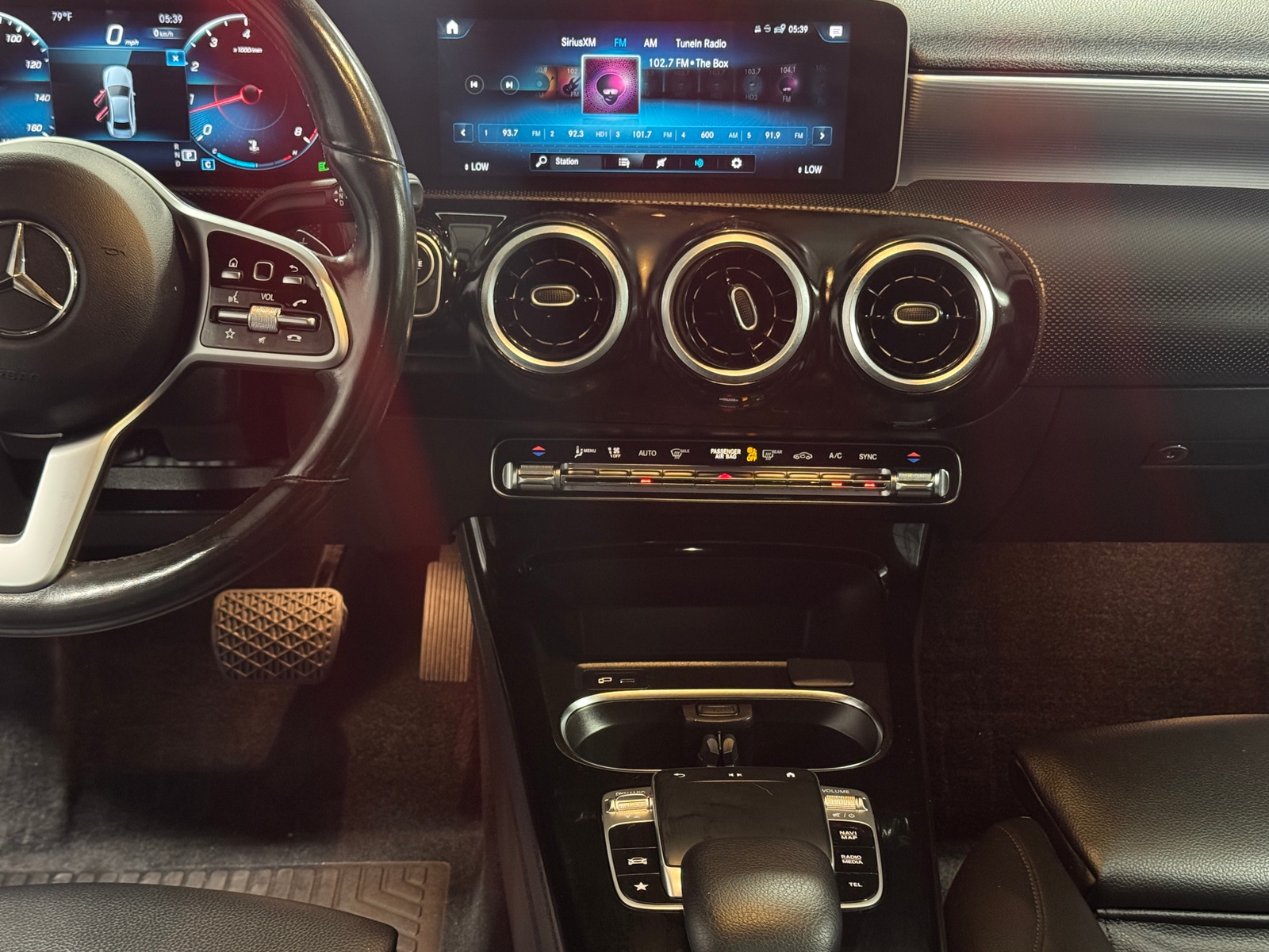Thumbnail: 2020 Mercedes-Benz A-Class - 3