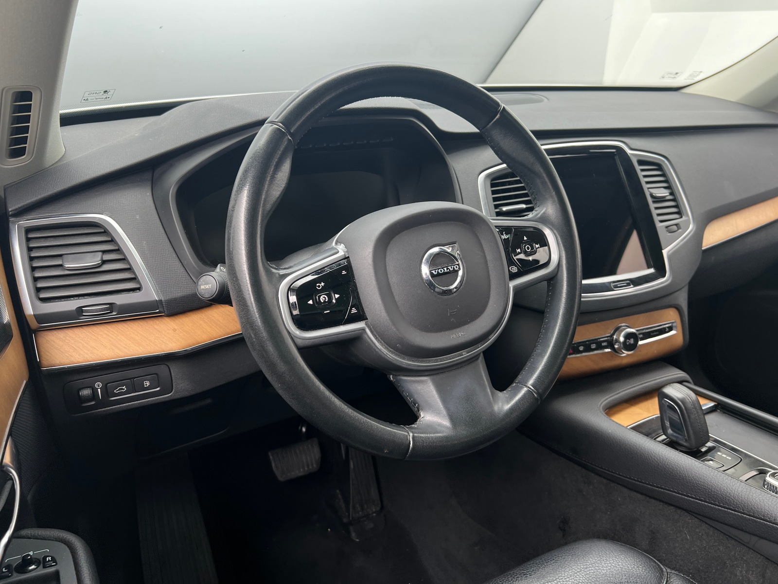 Thumbnail: 2021 Volvo XC90 - 4