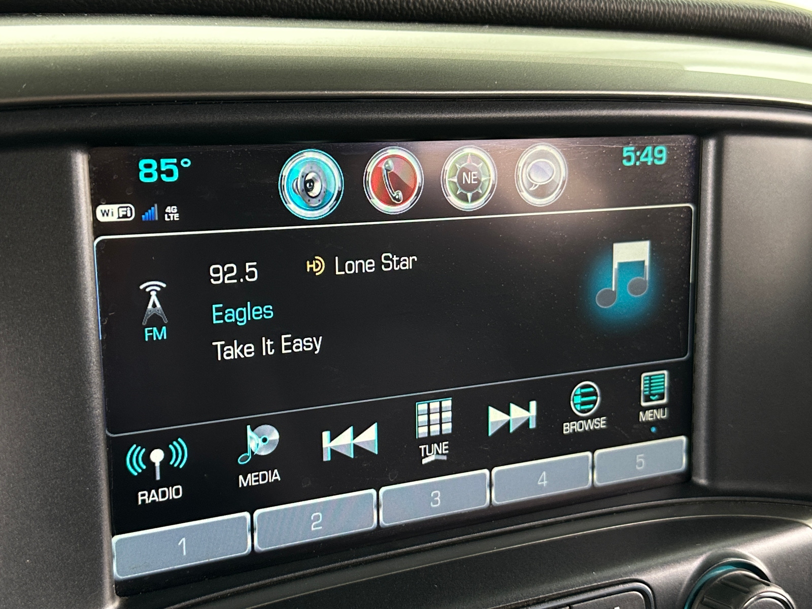 Thumbnail: 2018 Chevrolet Silverado 1500 - 4