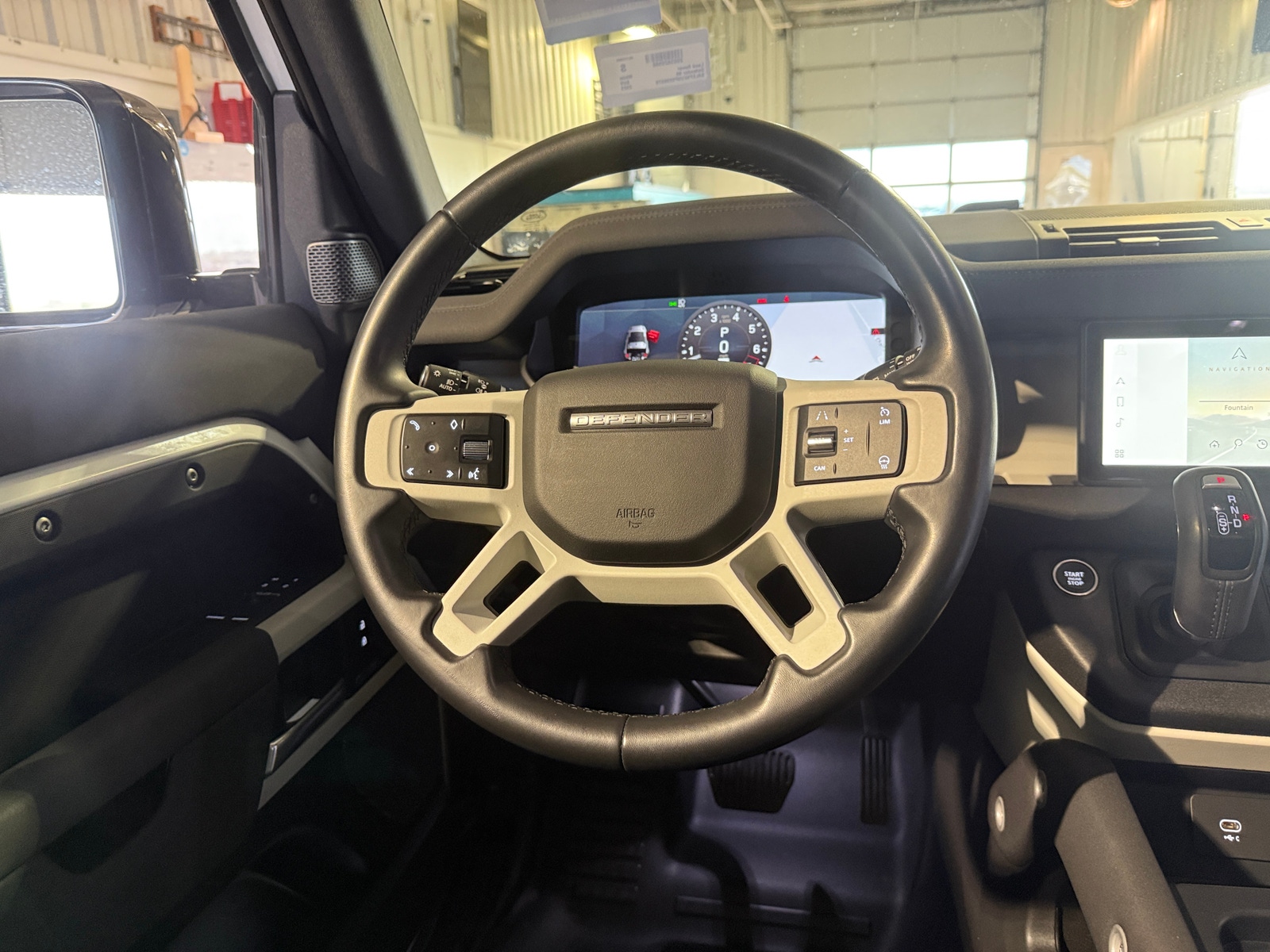 Thumbnail: 2023 Land Rover Defender - 4