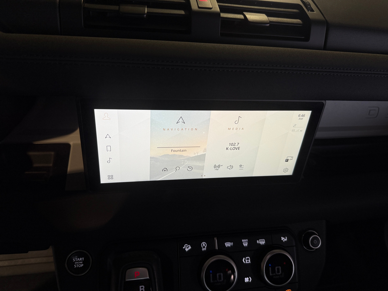 Thumbnail: 2023 Land Rover Defender - 3