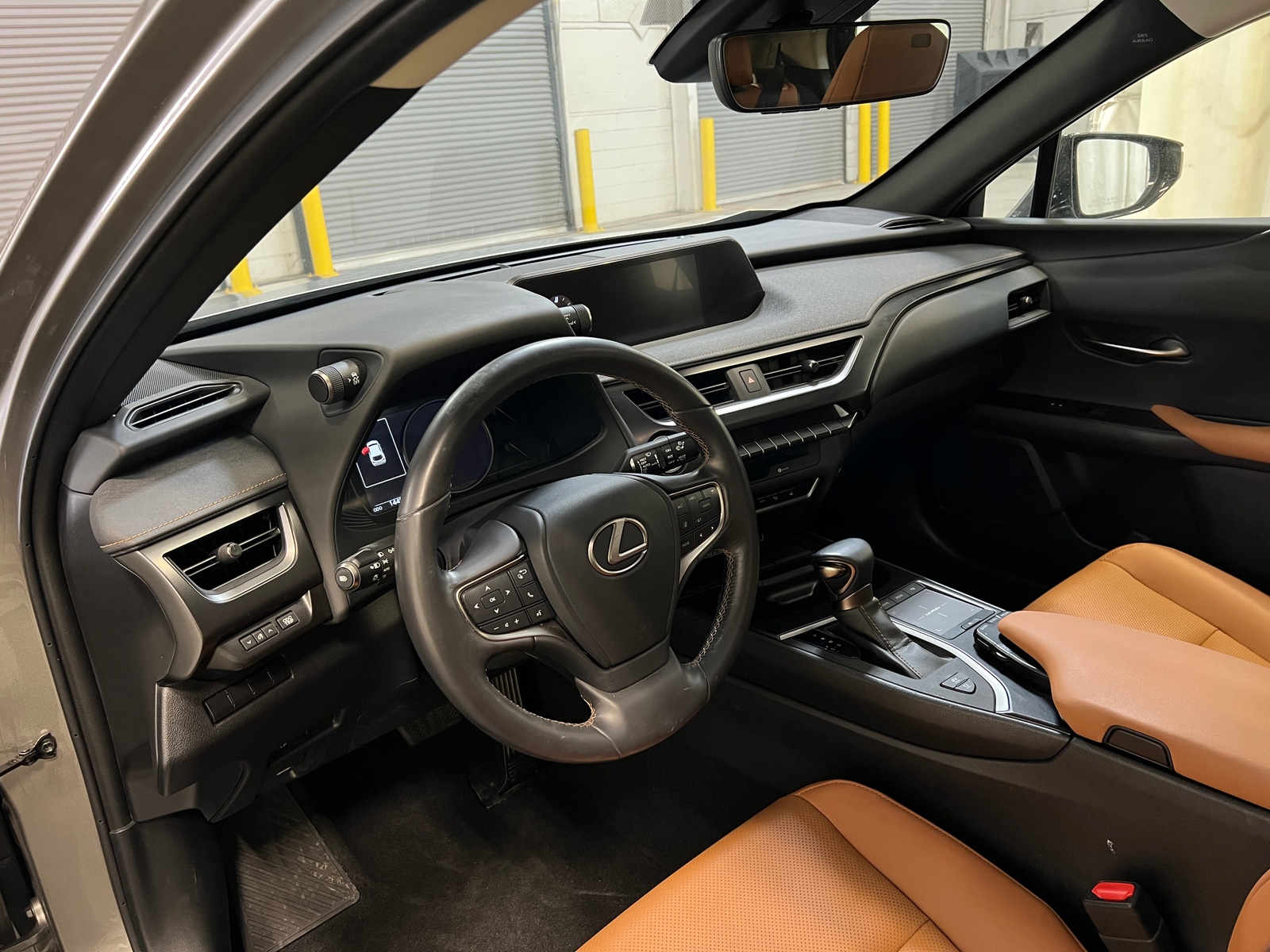 Thumbnail: 2020 Lexus UX - 2