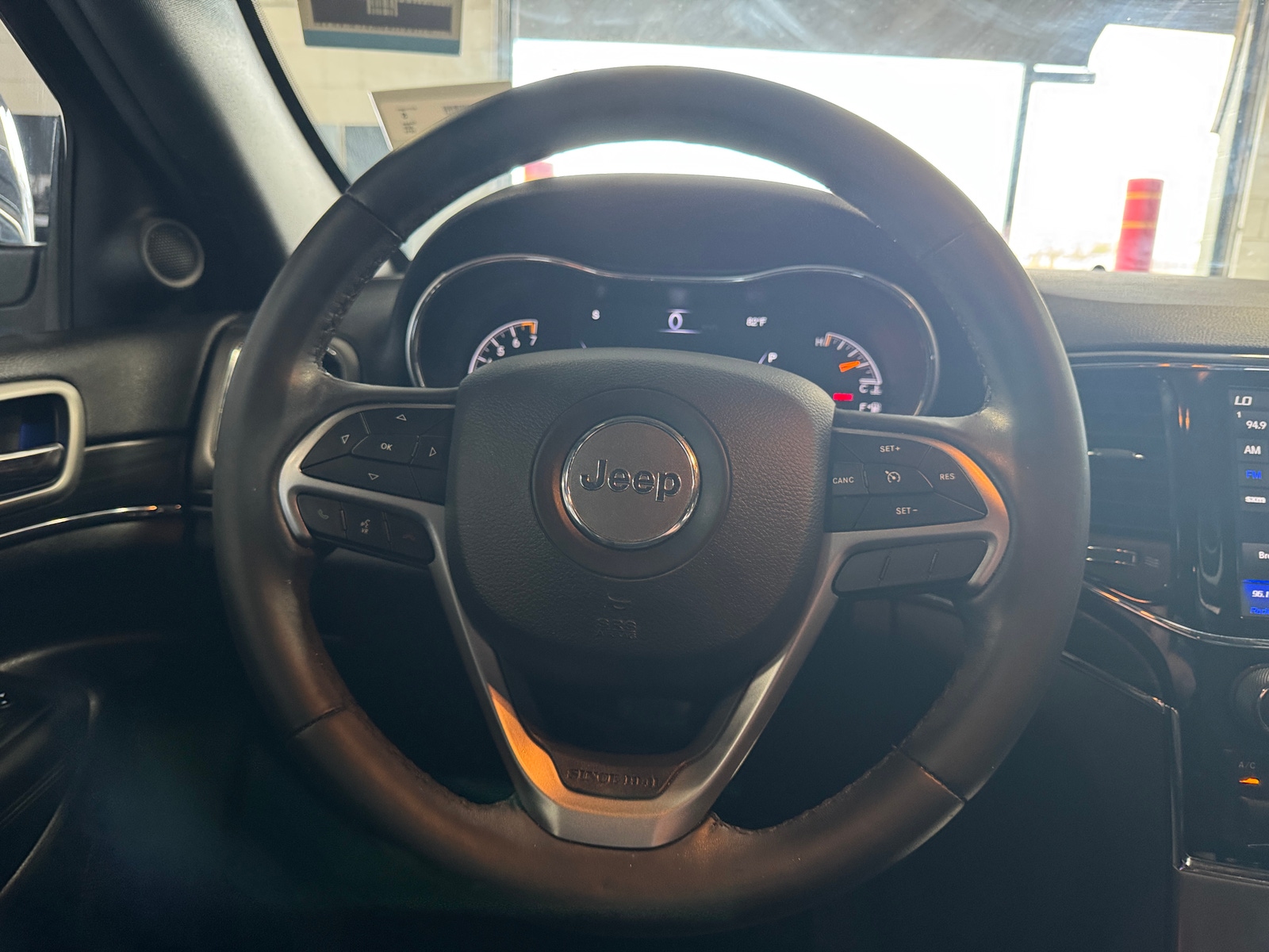 Thumbnail: 2019 Jeep Grand Cherokee - 4