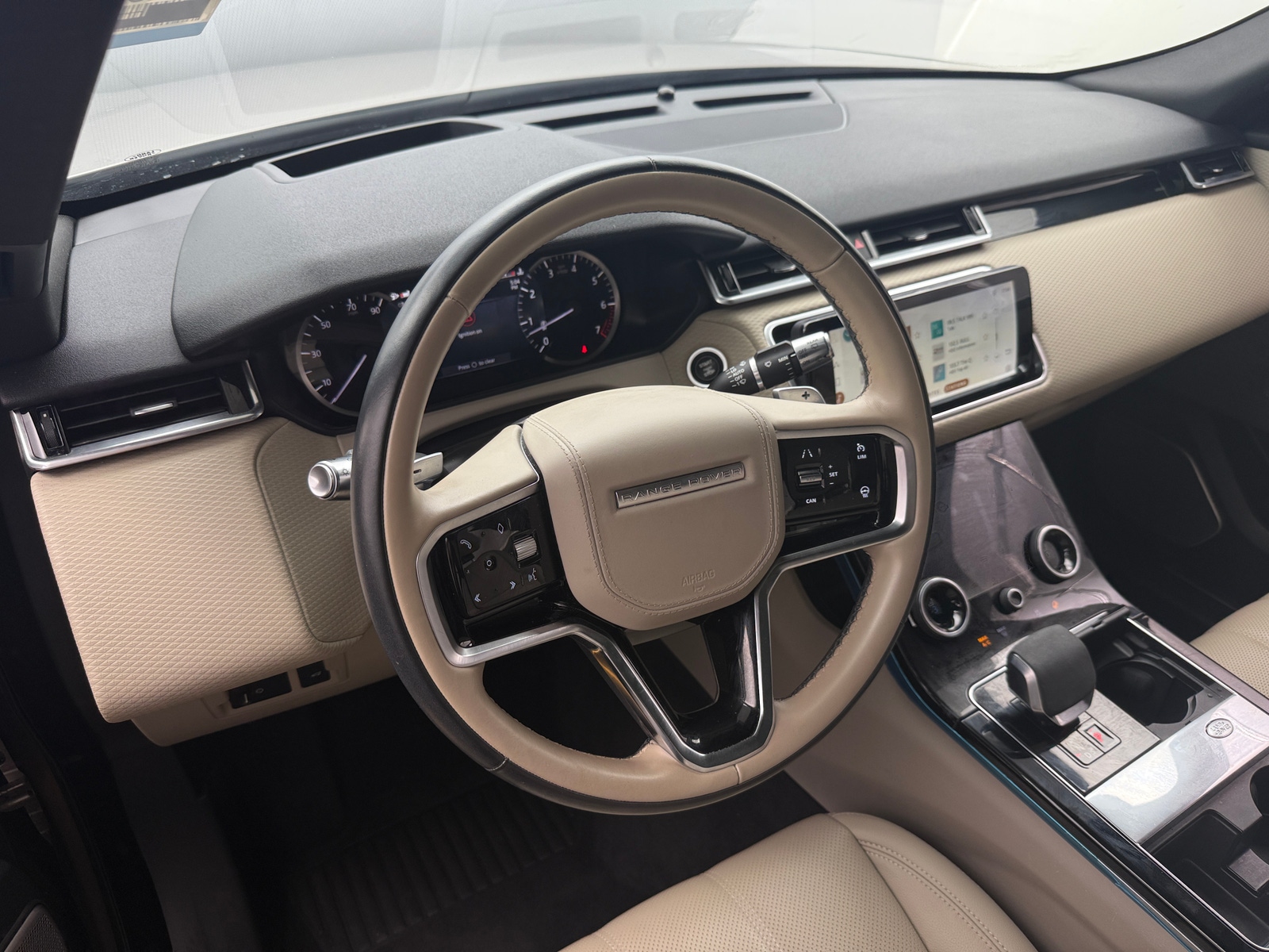 Thumbnail: 2022 Land Rover Range Rover Velar - 2