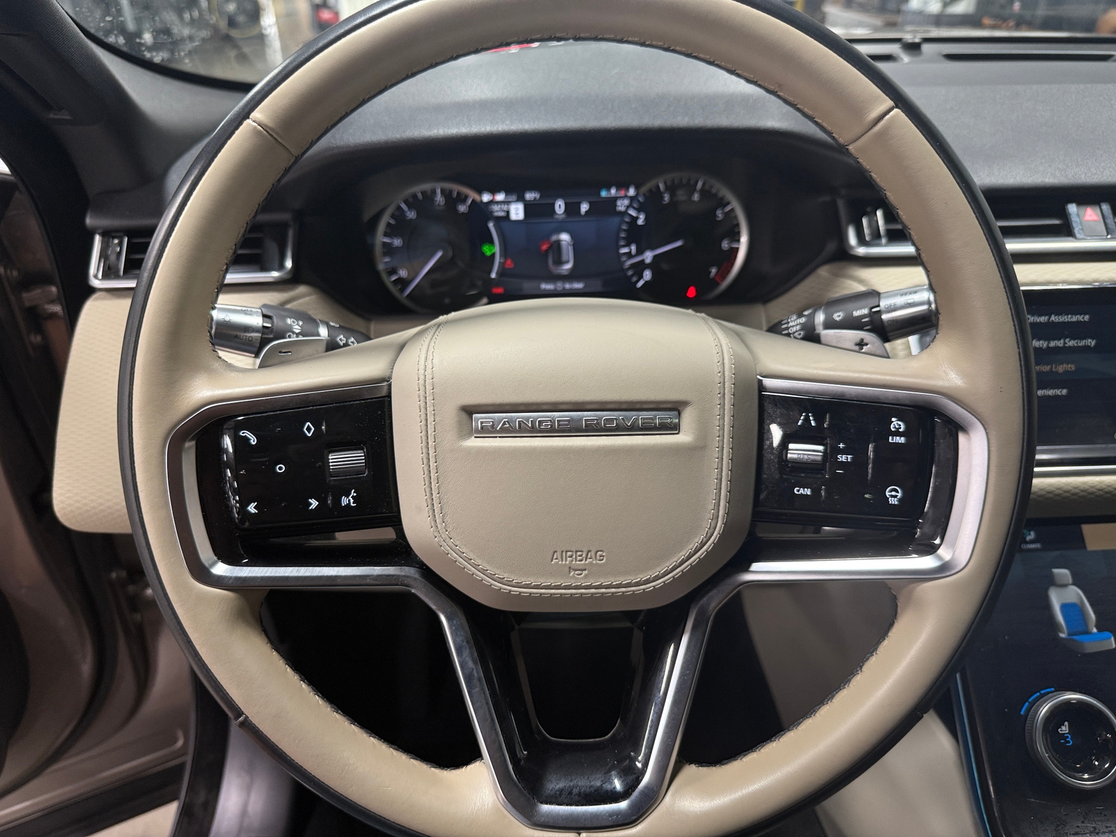 Thumbnail: 2022 Land Rover Range Rover Velar - 4