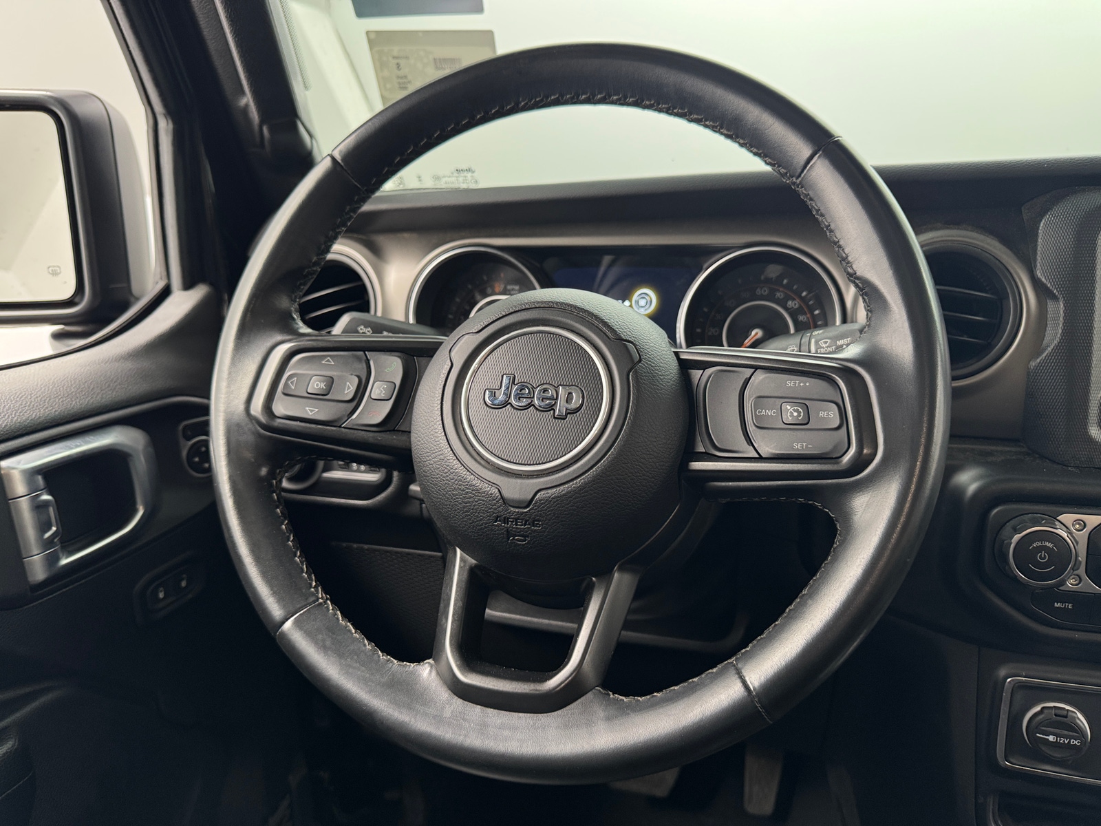Thumbnail: 2022 Jeep Gladiator - 5