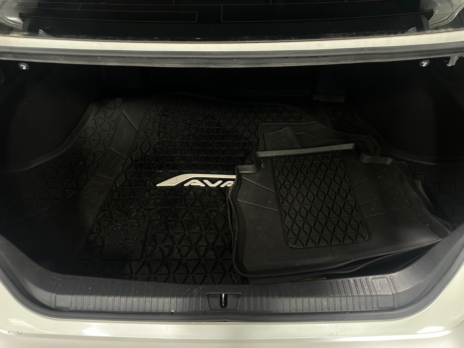 Thumbnail: 2020 Toyota Avalon - 7