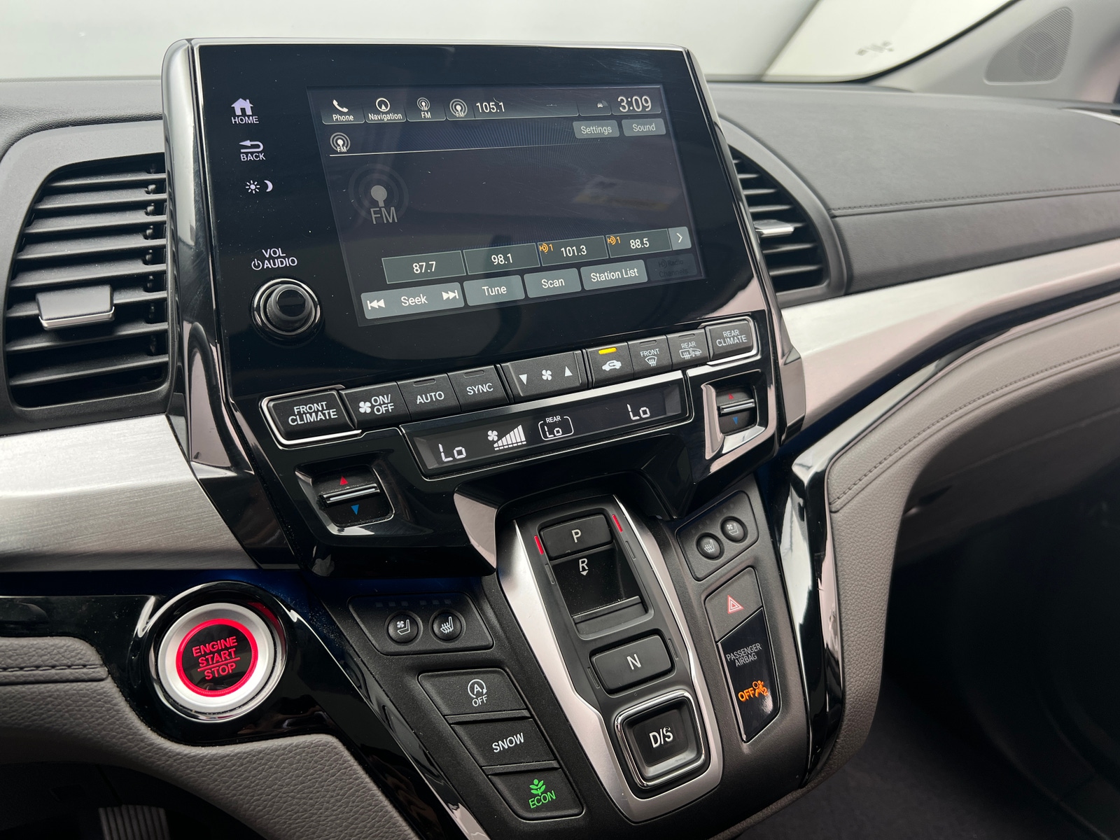 Thumbnail: 2018 Honda Odyssey - 3