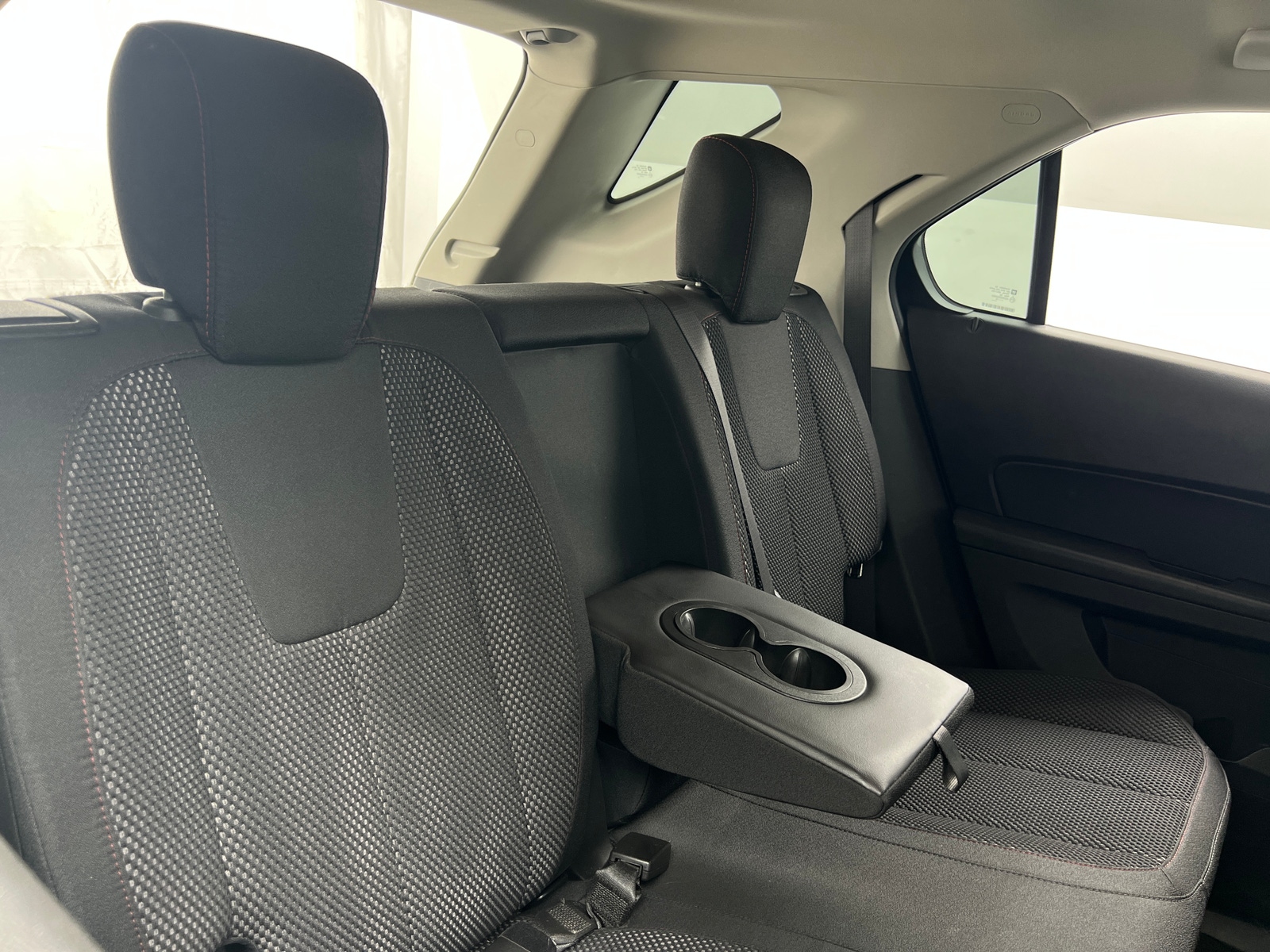 Thumbnail: 2017 Chevrolet Equinox - 6
