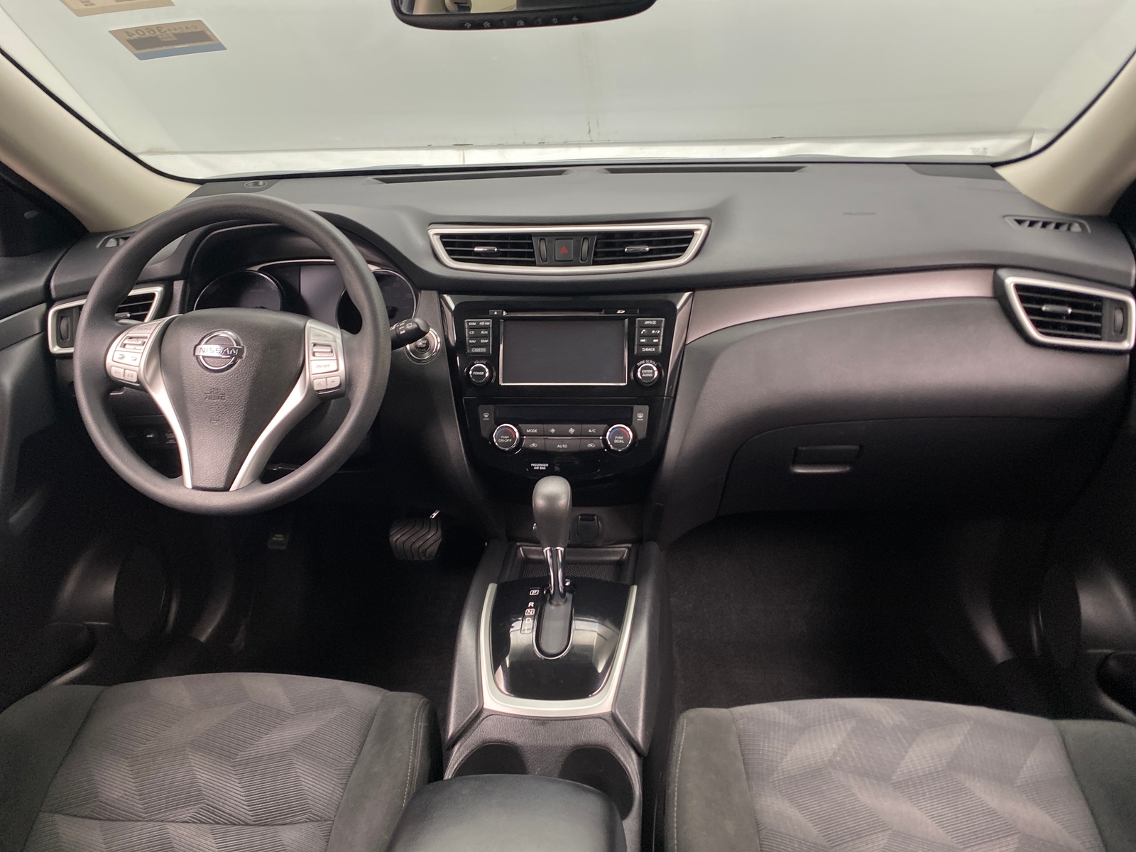 Thumbnail: 2016 Nissan Rogue - 3