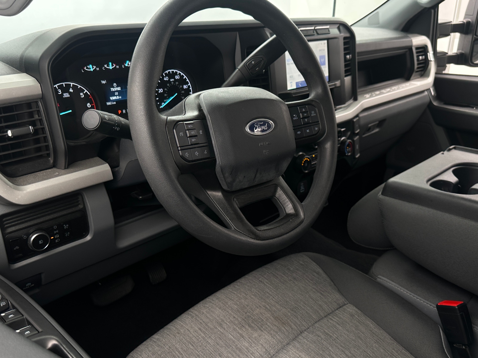 Thumbnail: 2023 Ford Econoline - 3