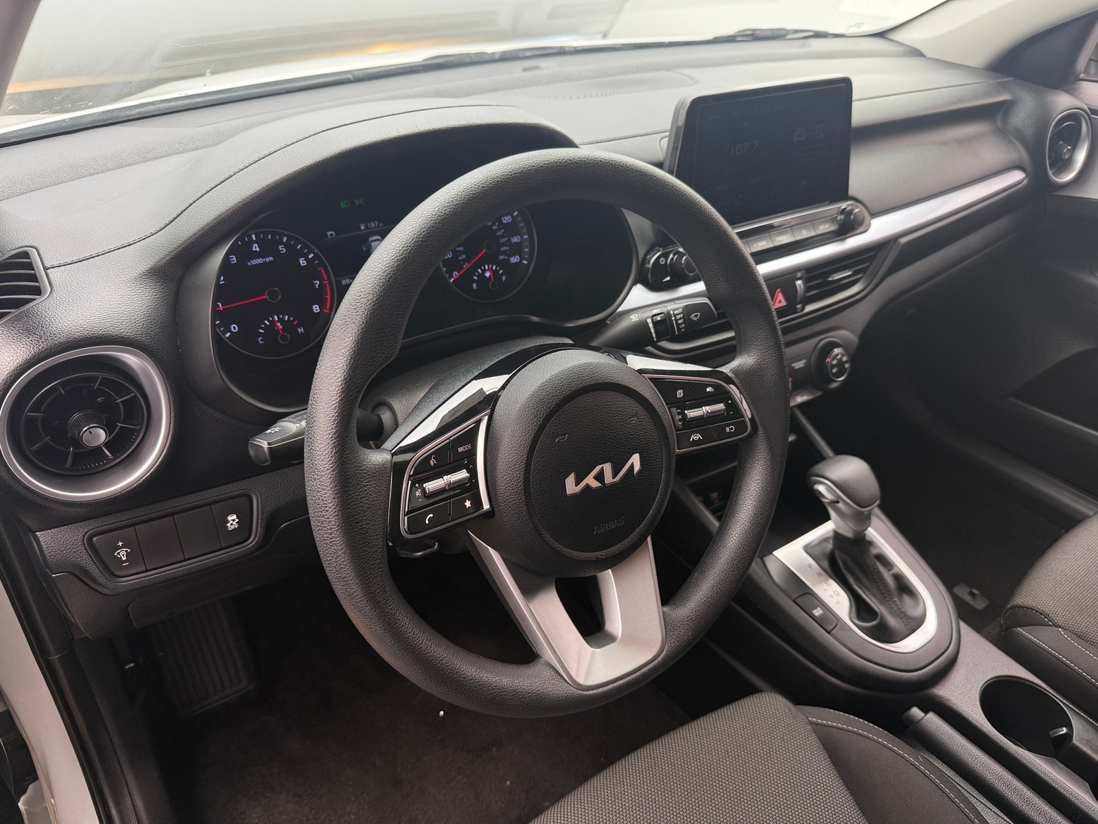 Thumbnail: 2023 Kia Forte - 3