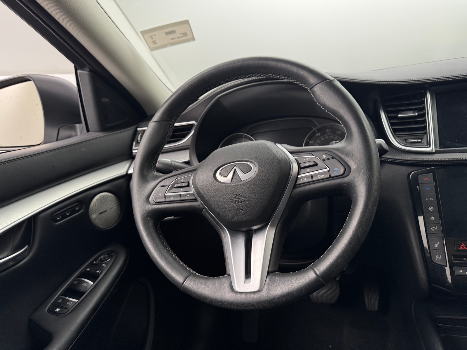 Thumbnail: 2022 INFINITI QX50 - 4