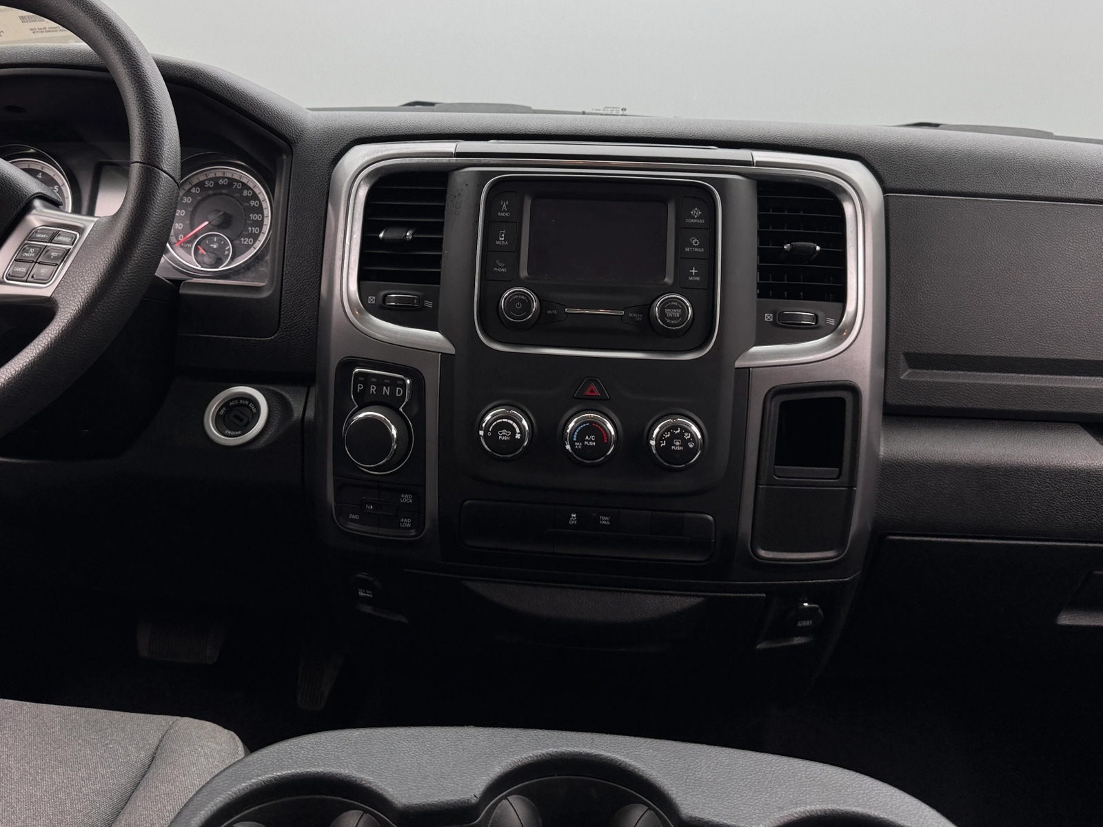 Thumbnail: 2024 RAM 1500 Classic - 3