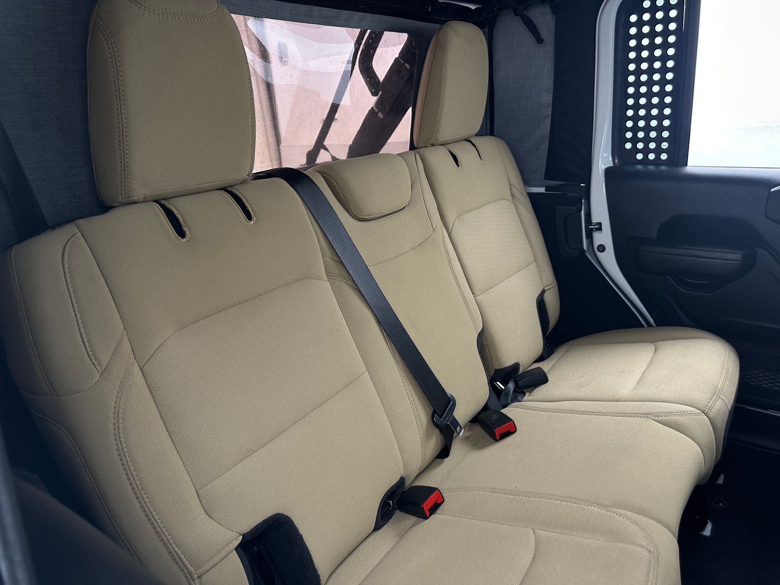 Thumbnail: 2022 Jeep Wrangler - 6