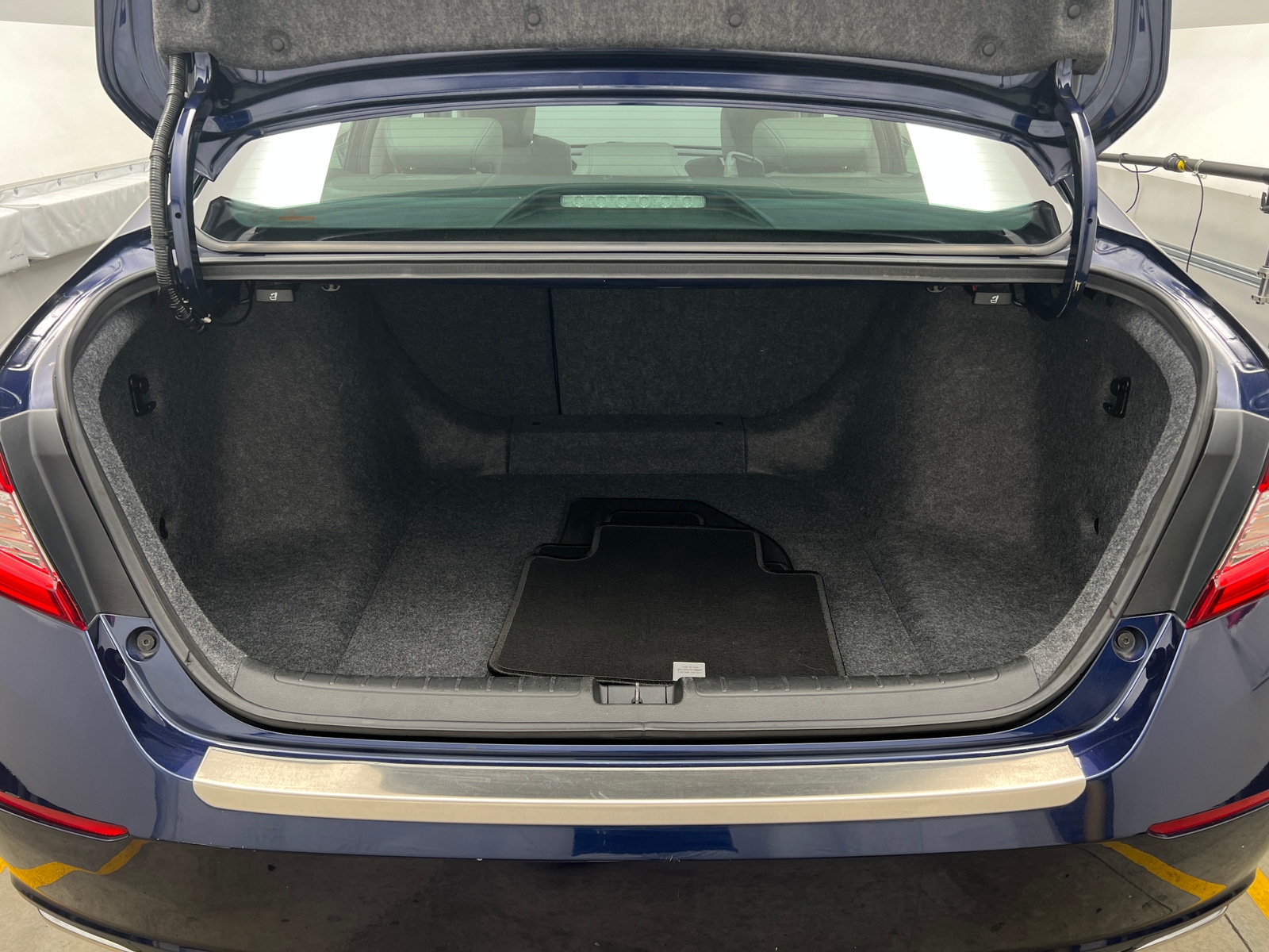 Thumbnail: 2018 Honda Accord - 6