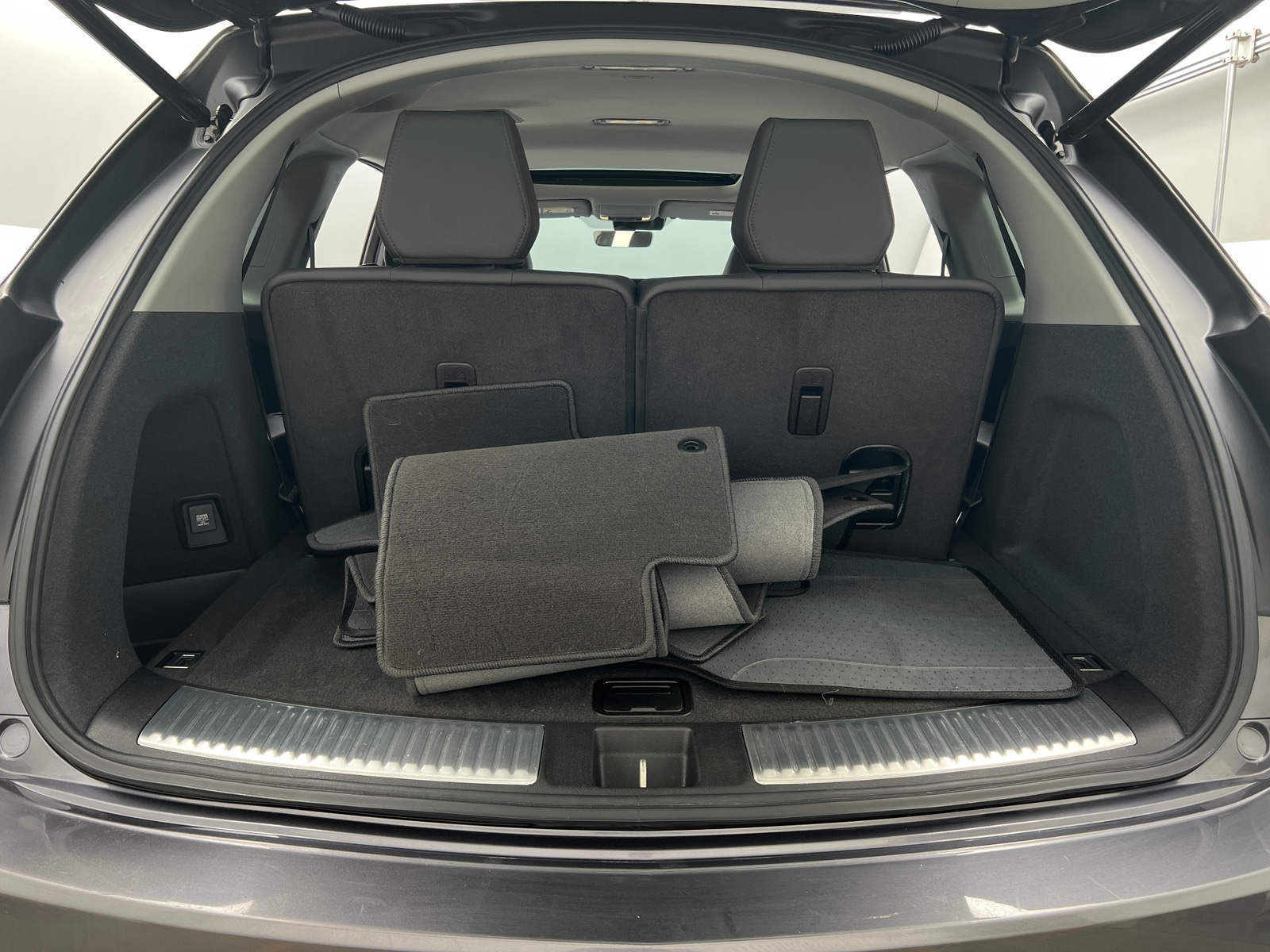 Thumbnail: 2020 Acura MDX - 6
