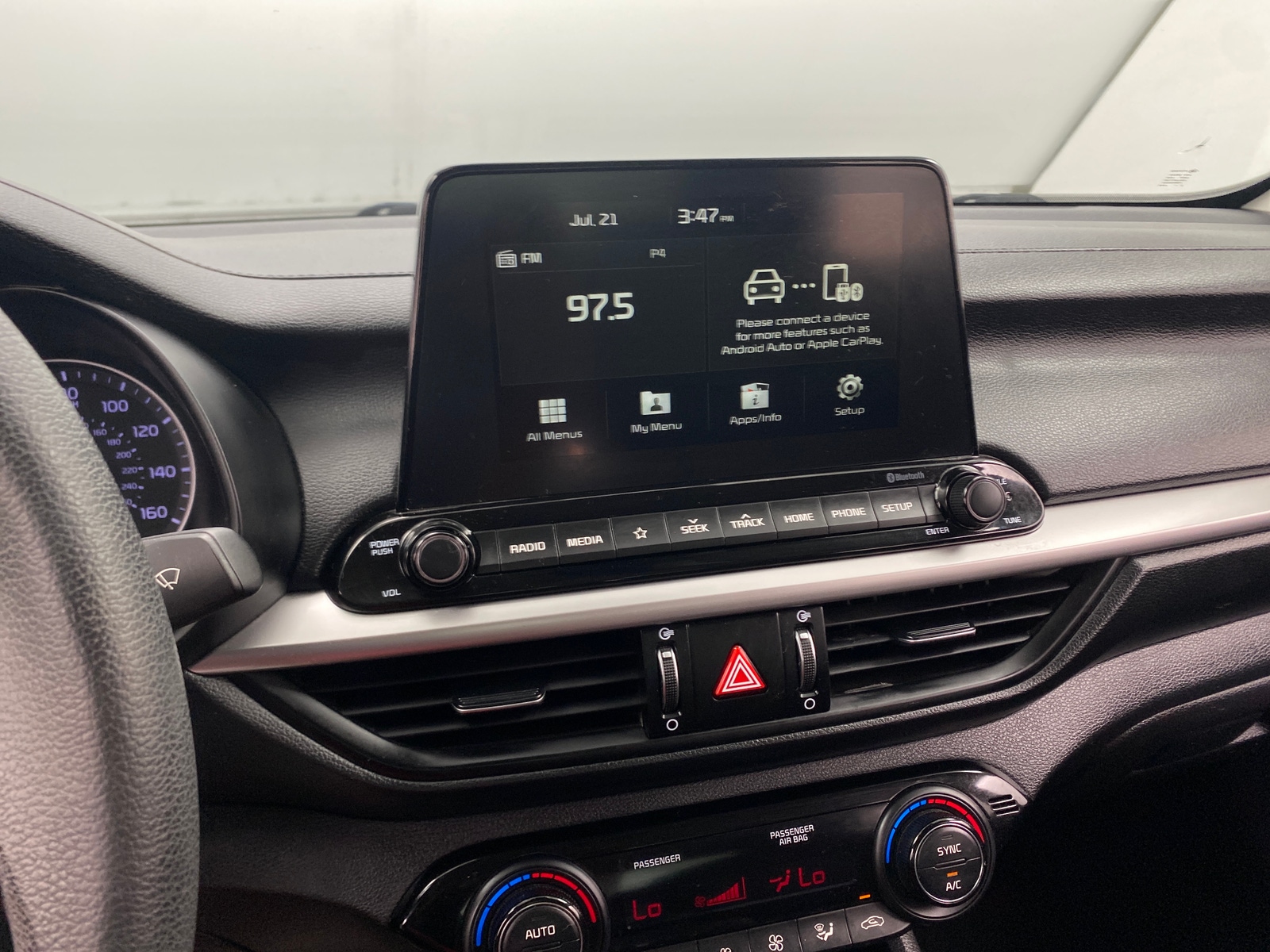 Thumbnail: 2019 Kia Forte - 4