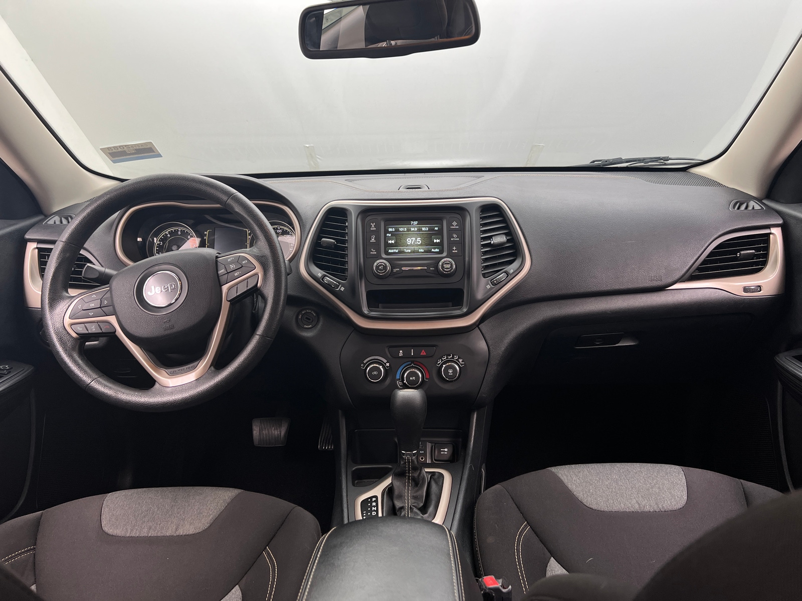 Thumbnail: 2016 Jeep Cherokee - 3