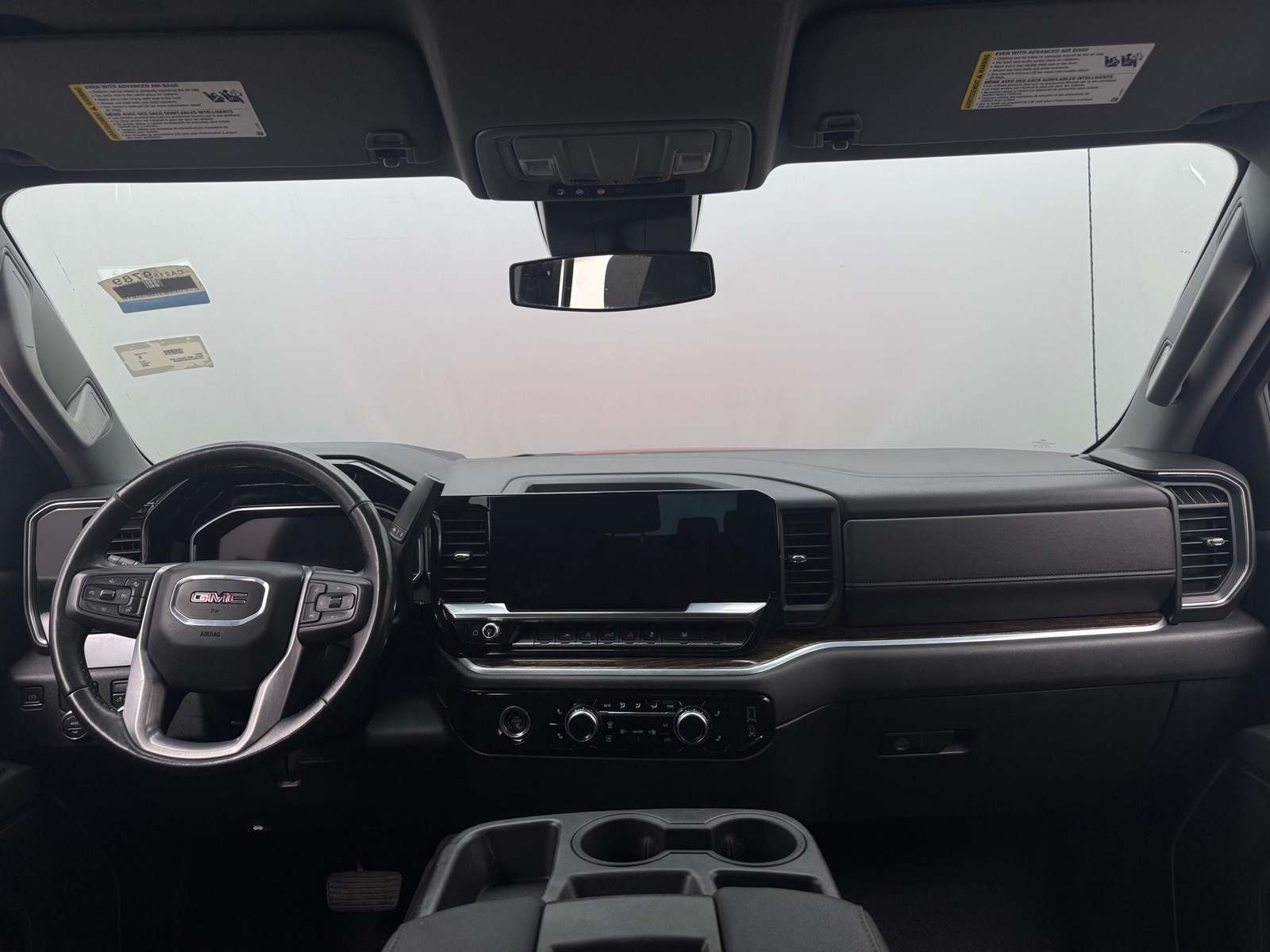 Thumbnail: 2022 GMC Sierra 1500 - 3