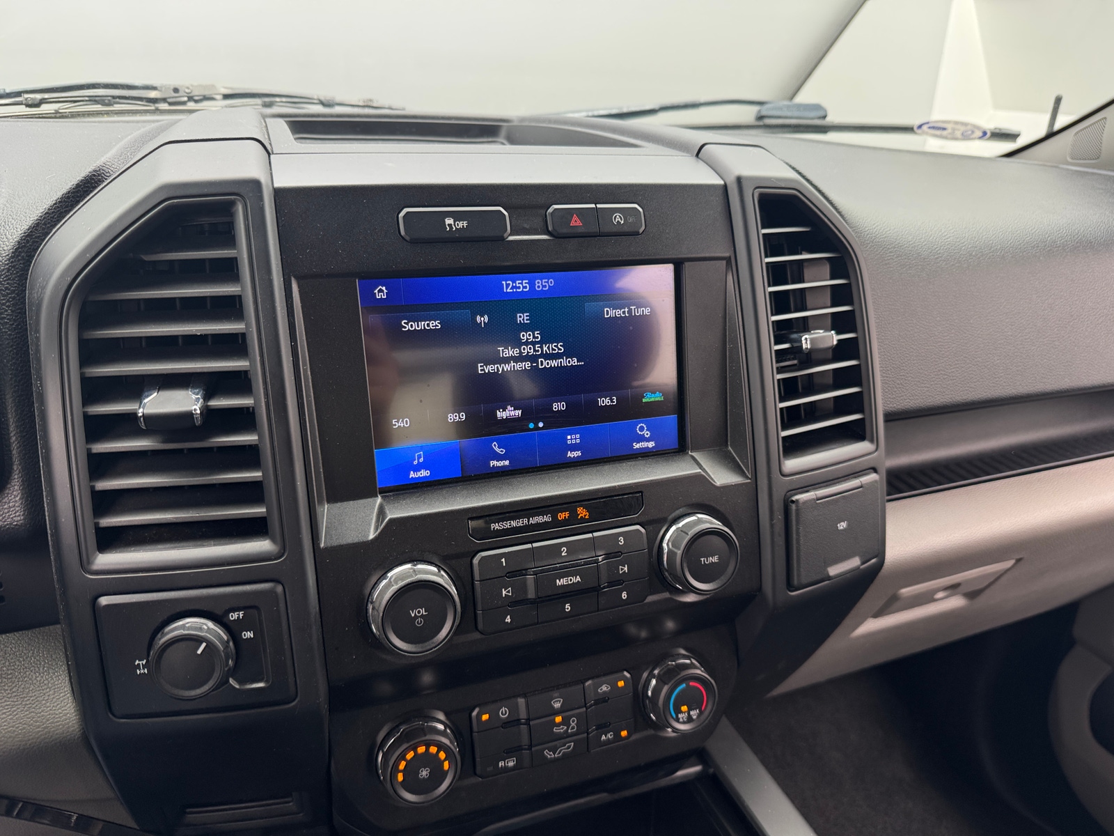Thumbnail: 2020 Ford Econoline - 4