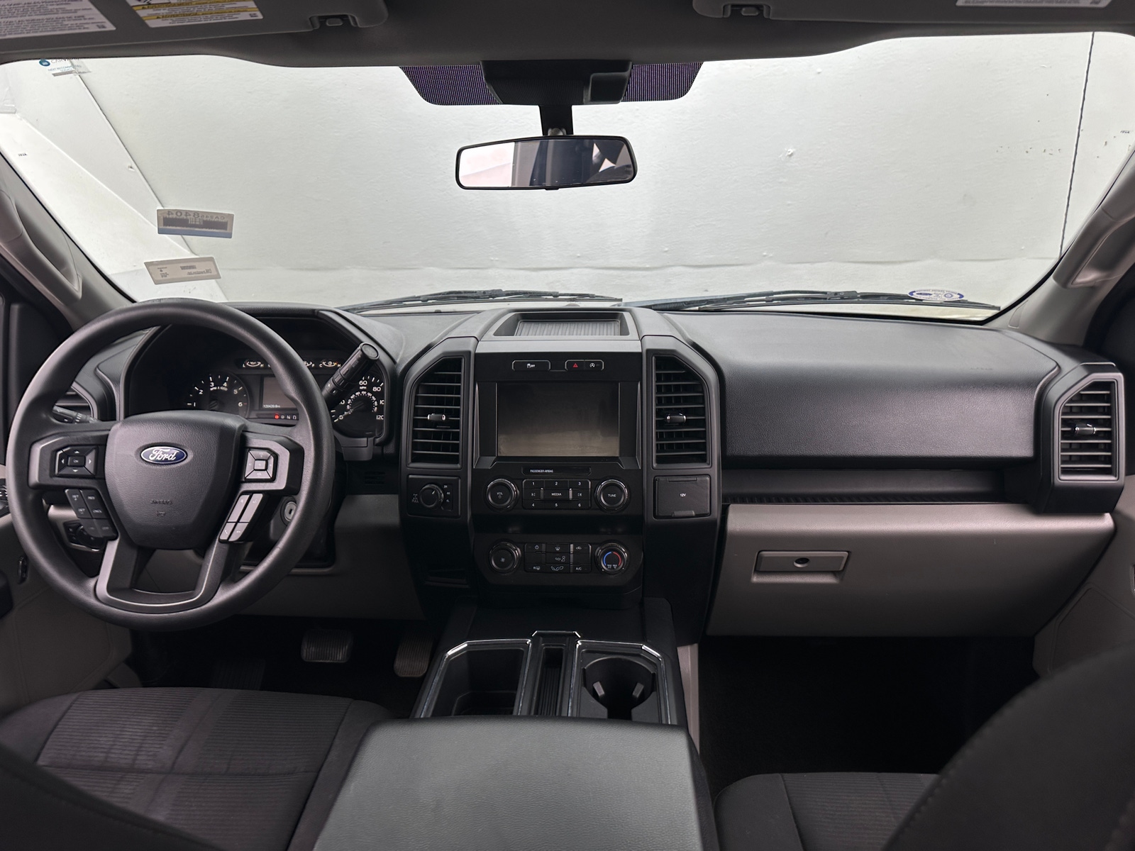 Thumbnail: 2019 Ford Econoline - 3
