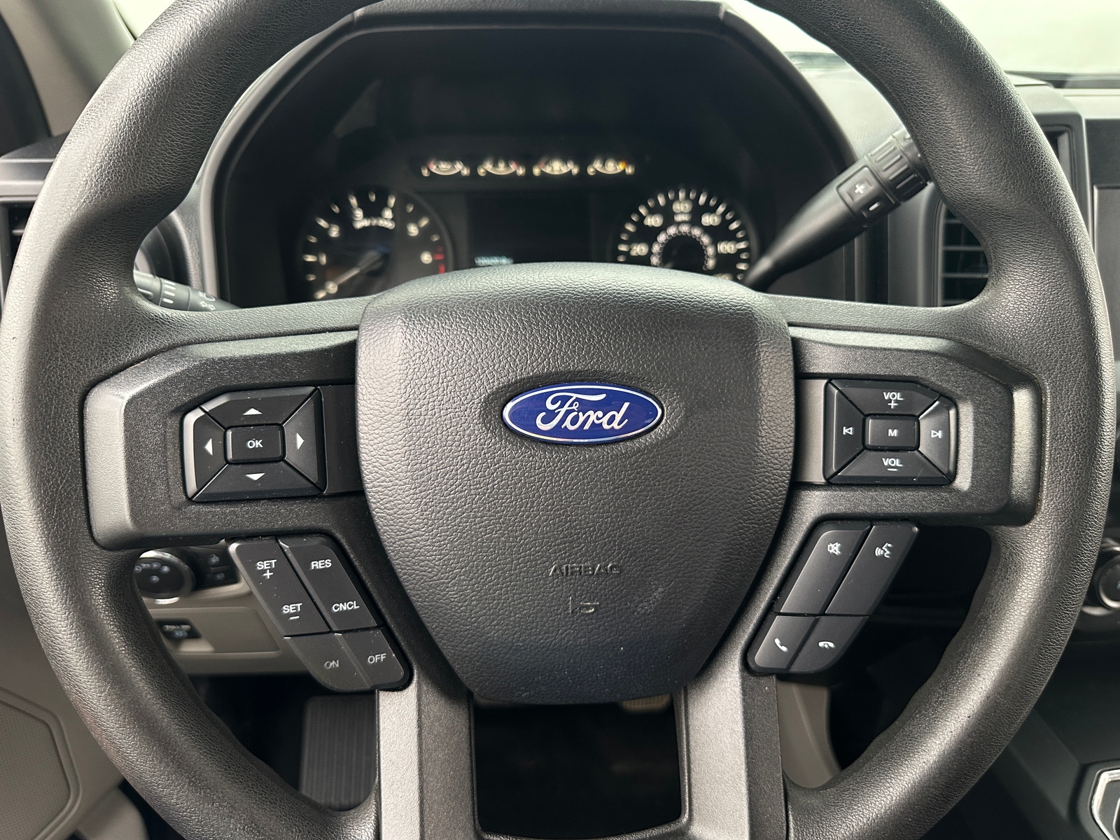 Thumbnail: 2019 Ford Econoline - 5