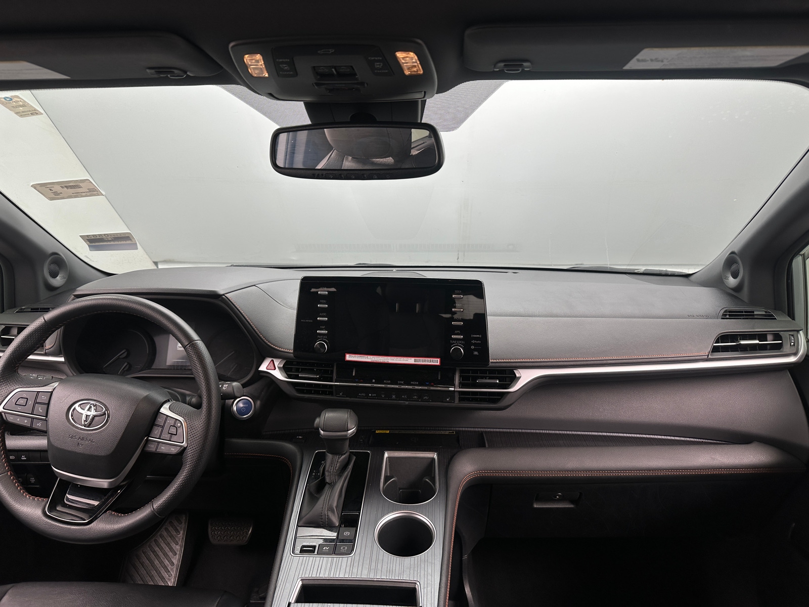Thumbnail: 2023 Toyota Sienna - 2