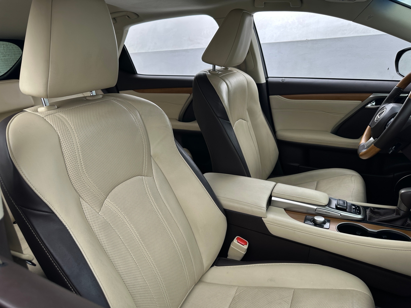 Thumbnail: 2017 Lexus RX - 2