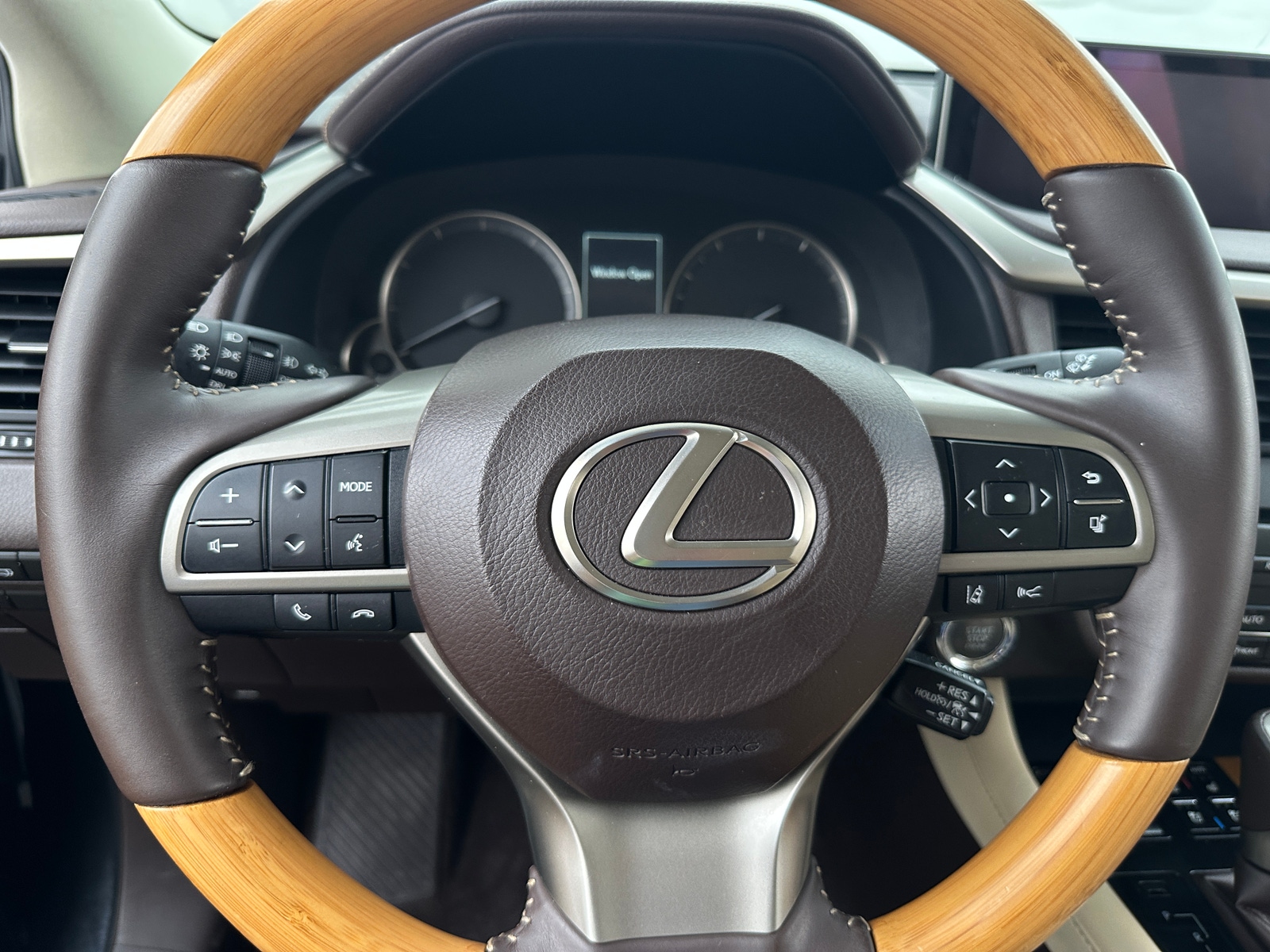 Thumbnail: 2017 Lexus RX - 5