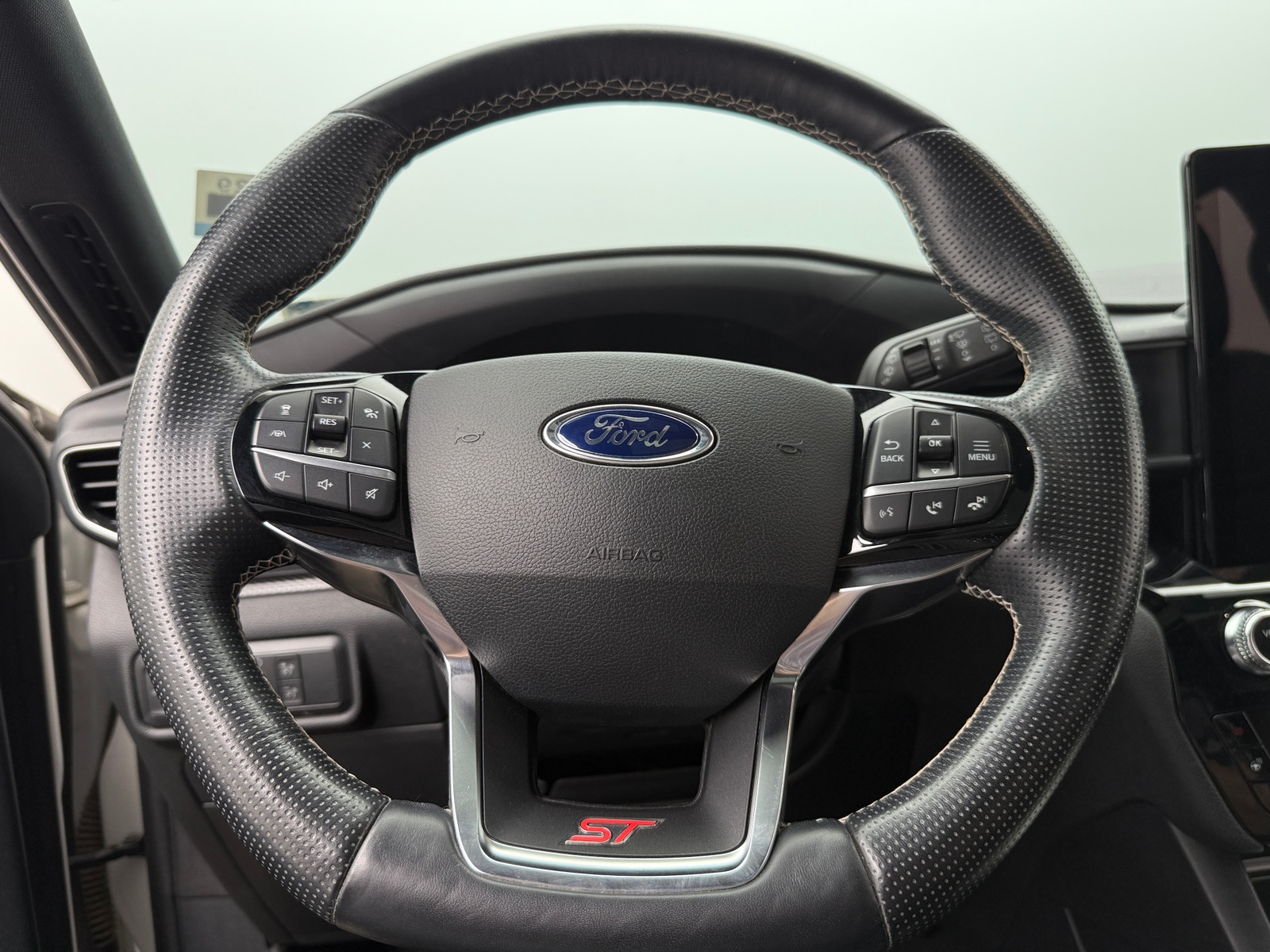 Thumbnail: 2021 Ford Explorer - 4