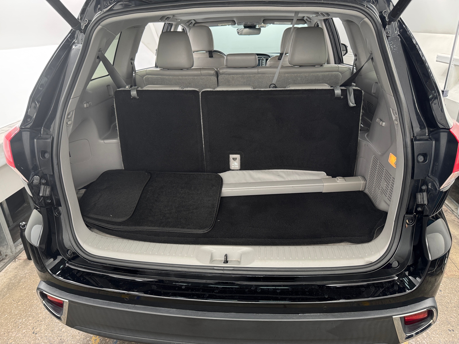 Thumbnail: 2018 Toyota Highlander - 6