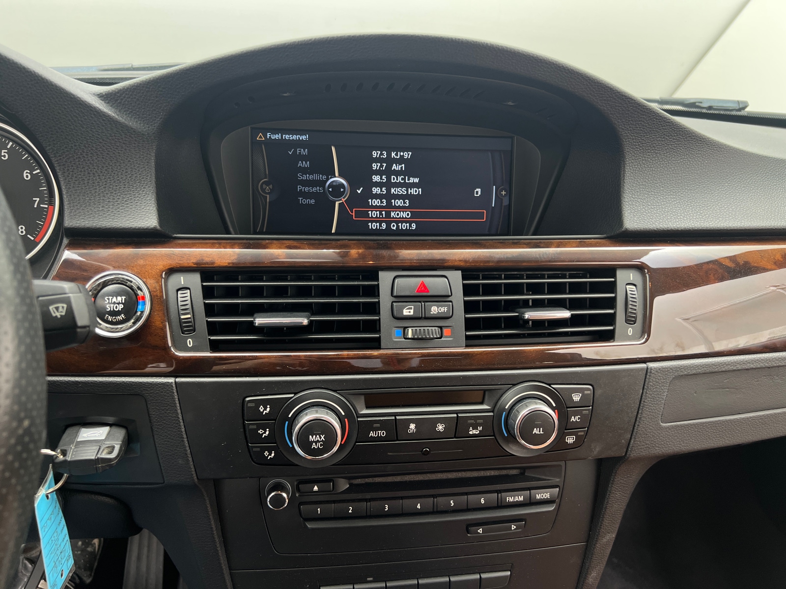 Thumbnail: 2013 BMW 3 Series - 3