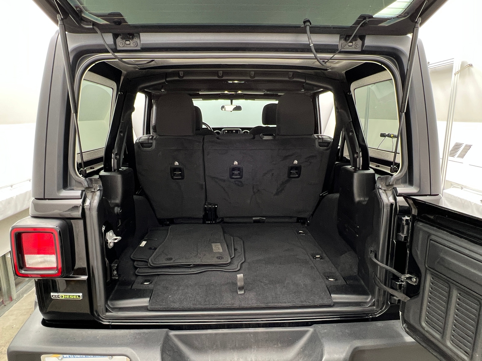 Thumbnail: 2021 Jeep Wrangler - 7