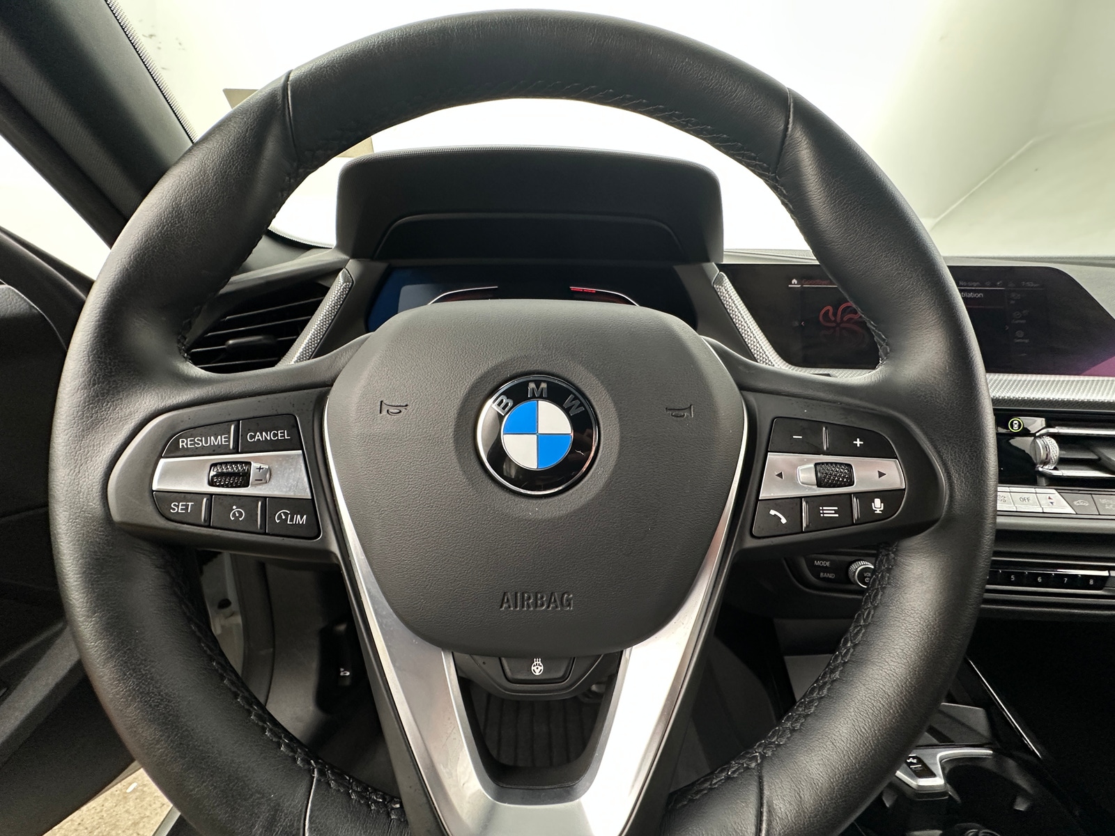 Thumbnail: 2024 BMW 2 Series - 4