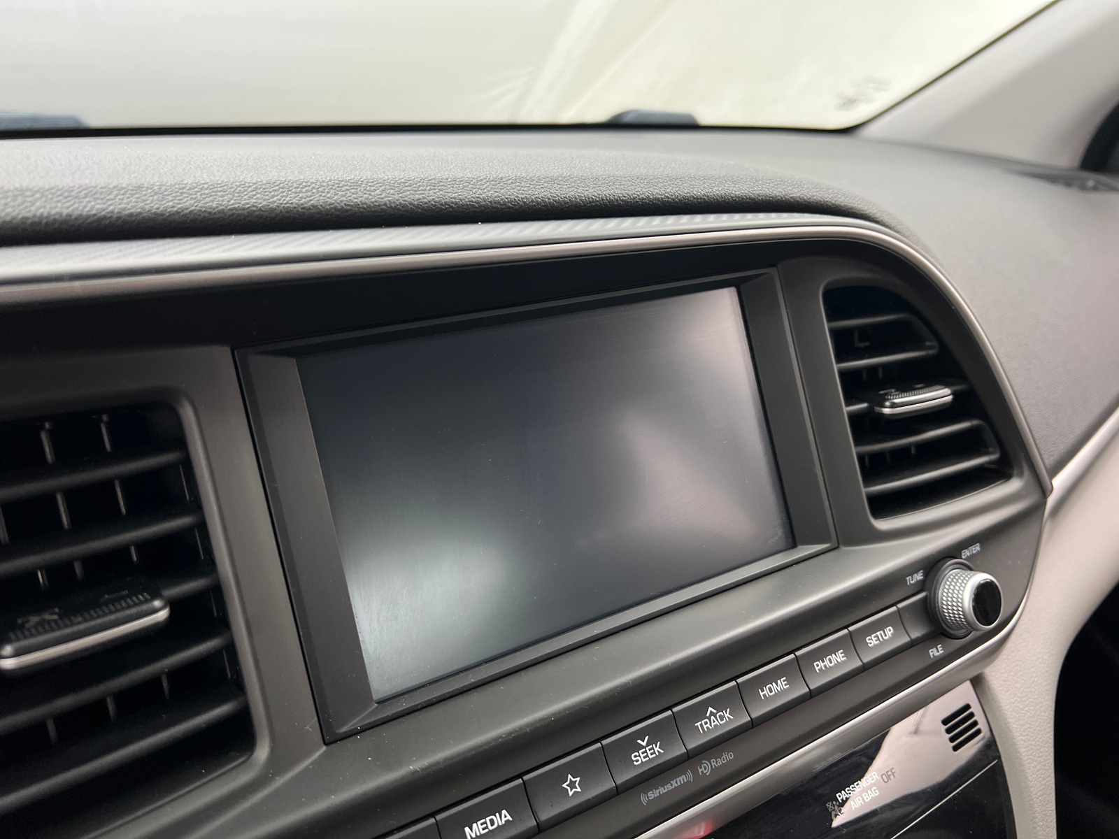 Thumbnail: 2020 Hyundai Elantra - 4