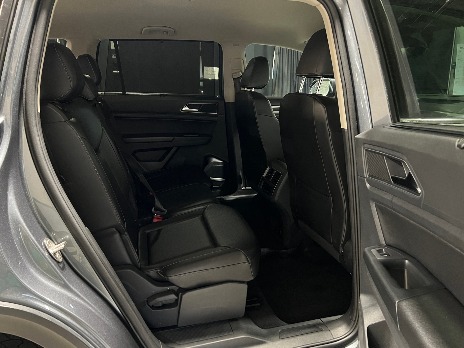 Thumbnail: 2018 Volkswagen Atlas - 5