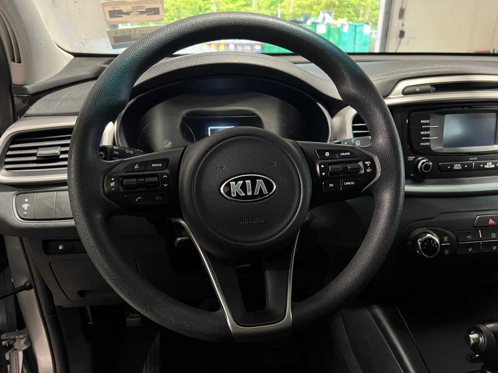 Thumbnail: 2018 Kia Sorento - 5