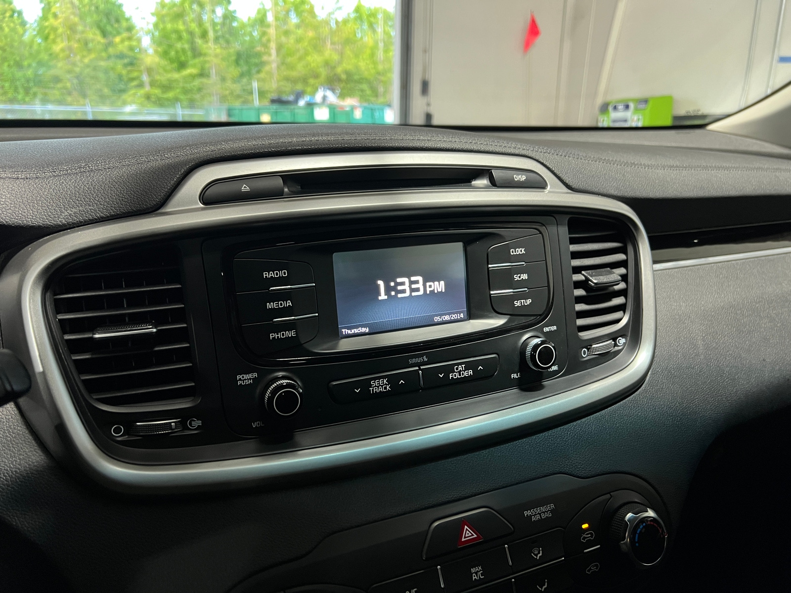Thumbnail: 2018 Kia Sorento - 4