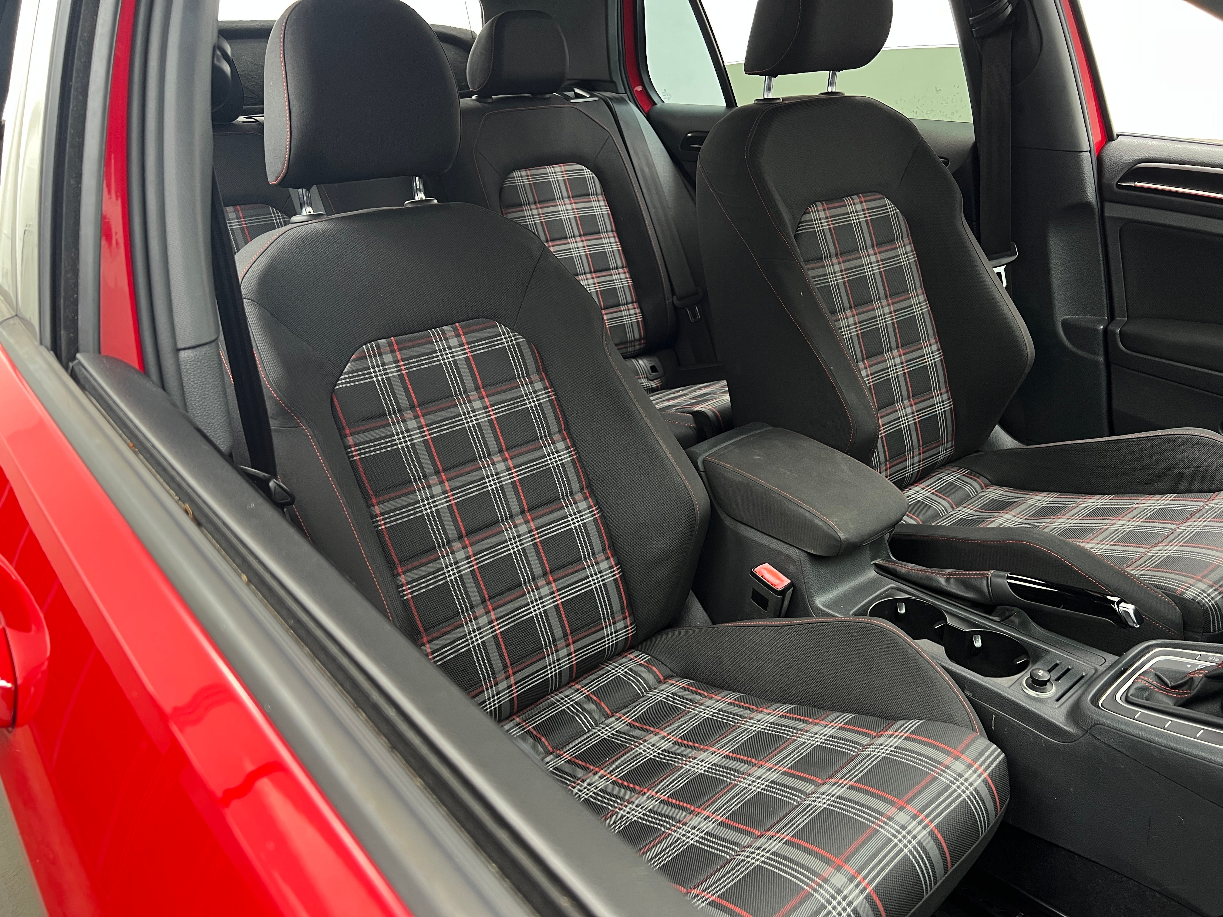 2016 Volkswagen Golf GTI